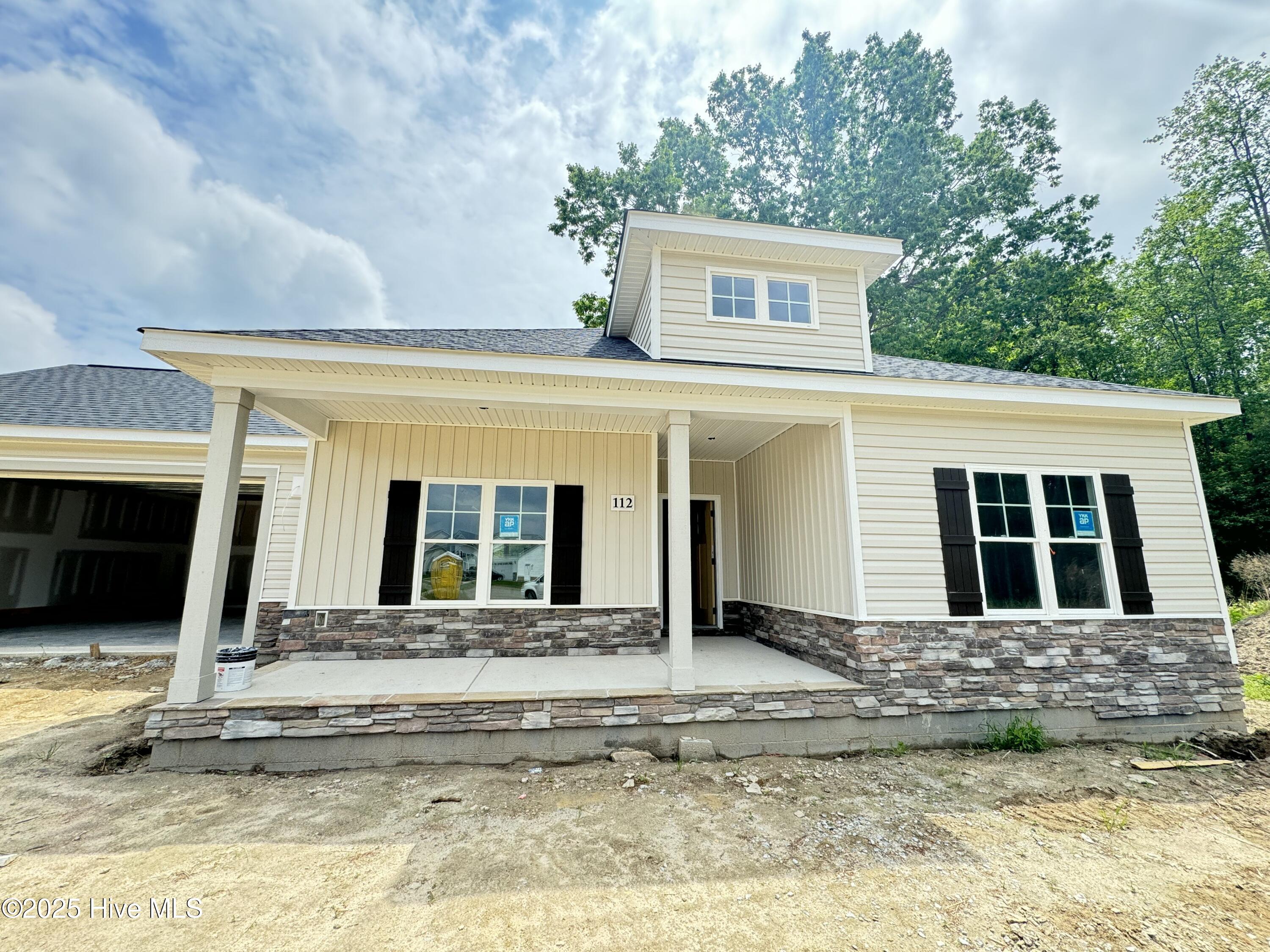 112 Dunbar Hill Drive Property Photo