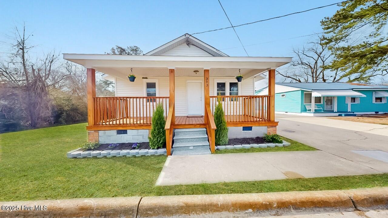 303 Bank Street Property Photo