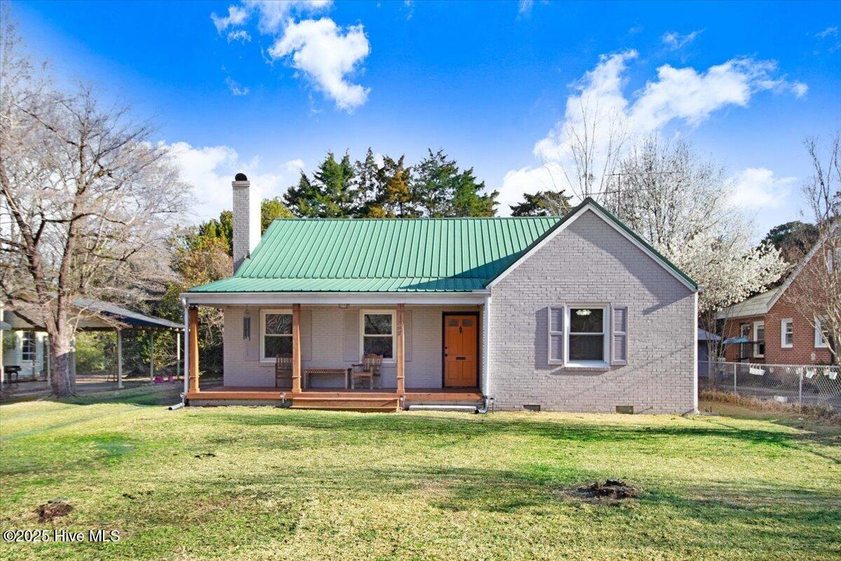 1507 E Elm Street Property Photo