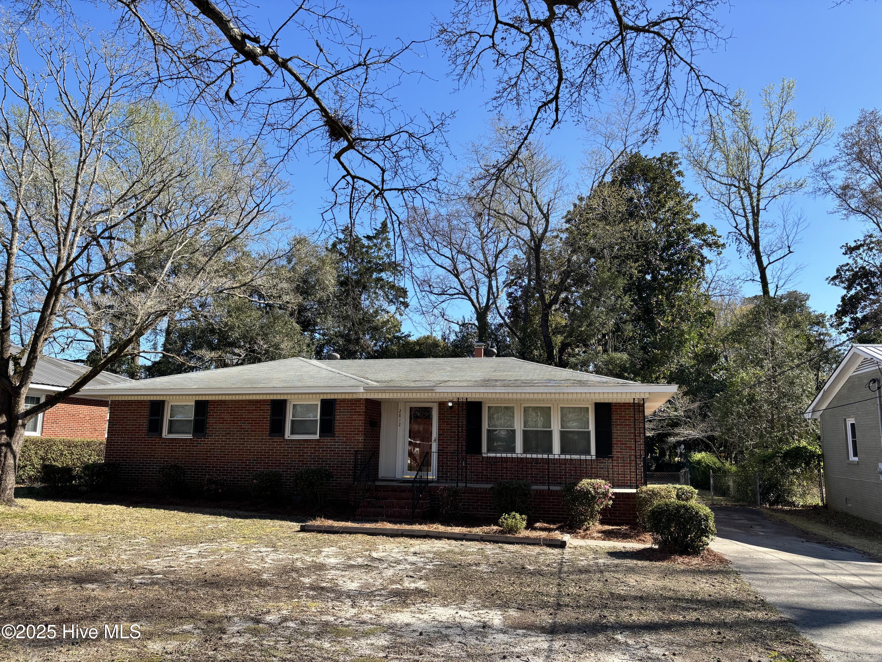 2812 Willow Street Property Photo 1