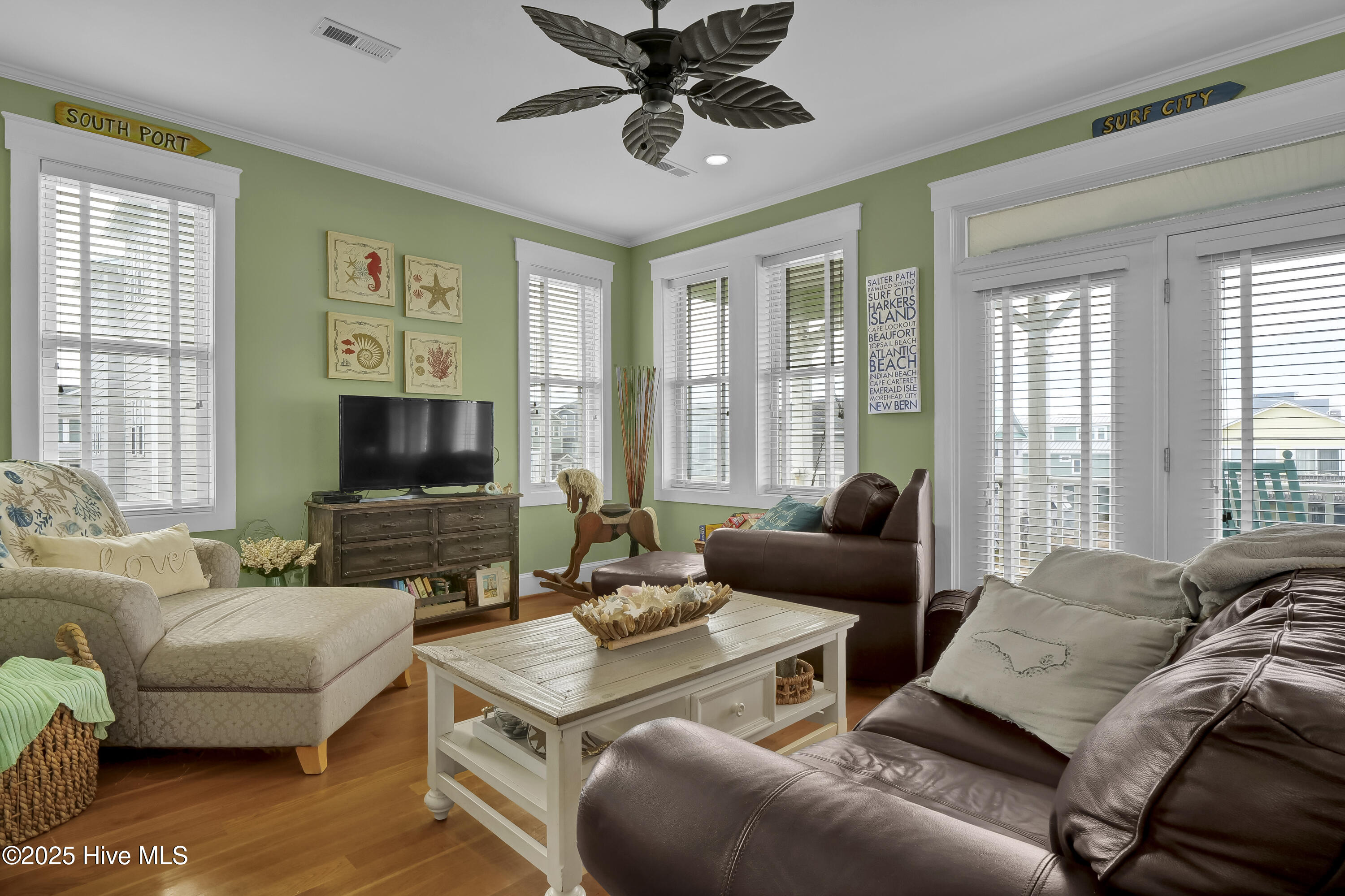 104 Durham Avenue Property Photo 3