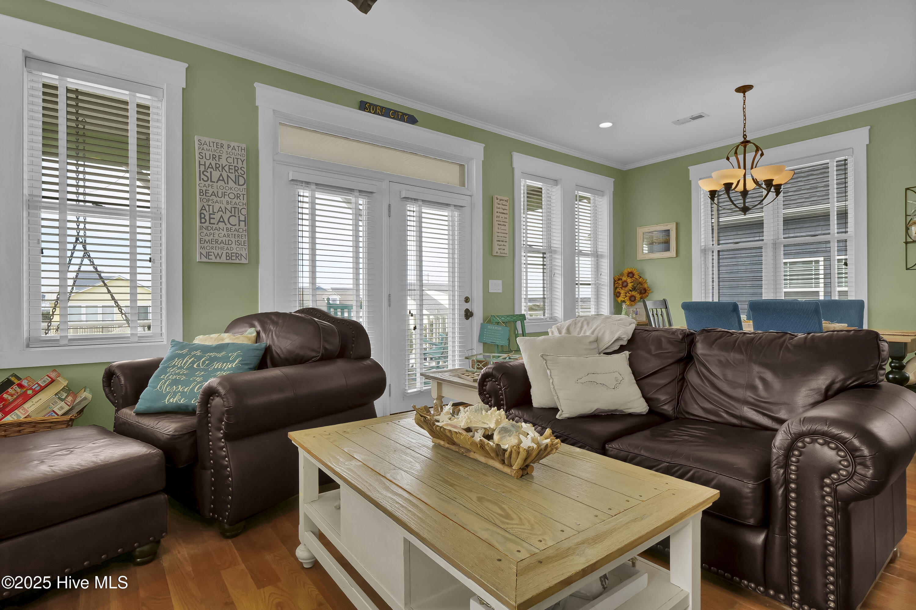 104 Durham Avenue Property Photo 6