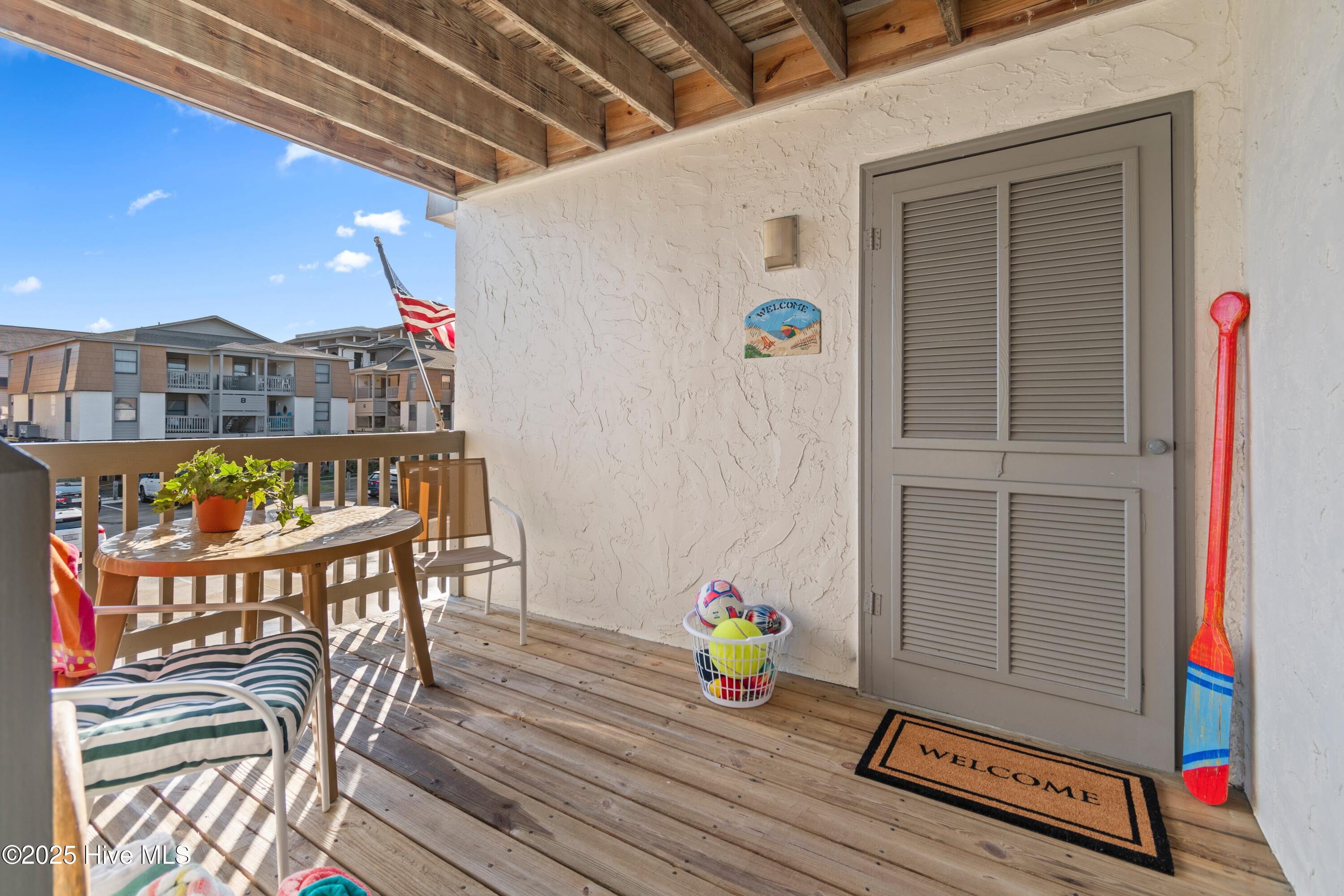 39 Ocean Isle West Boulevard W H-1 Property Photo 3