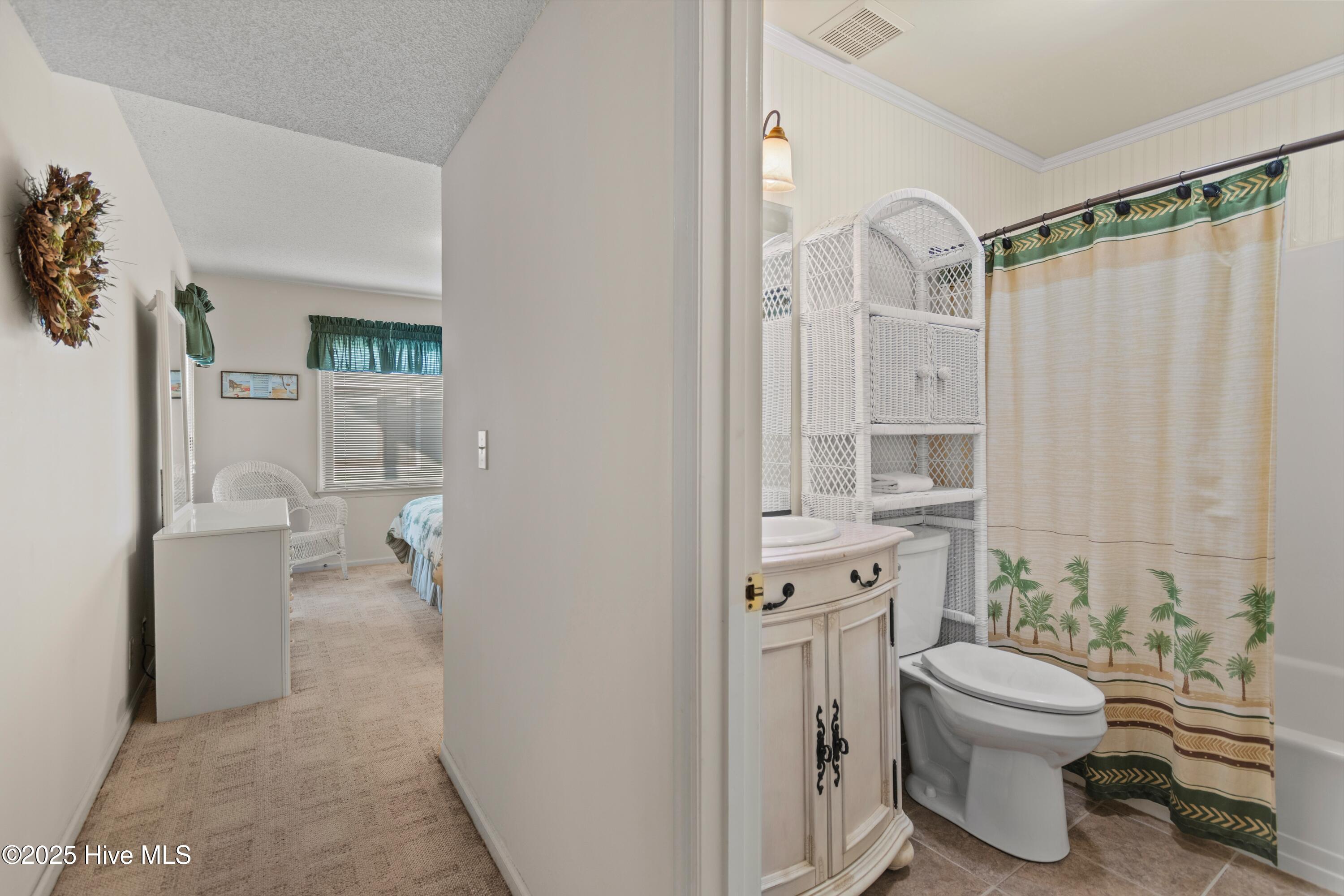 39 Ocean Isle West Boulevard W H-1 Property Photo 25