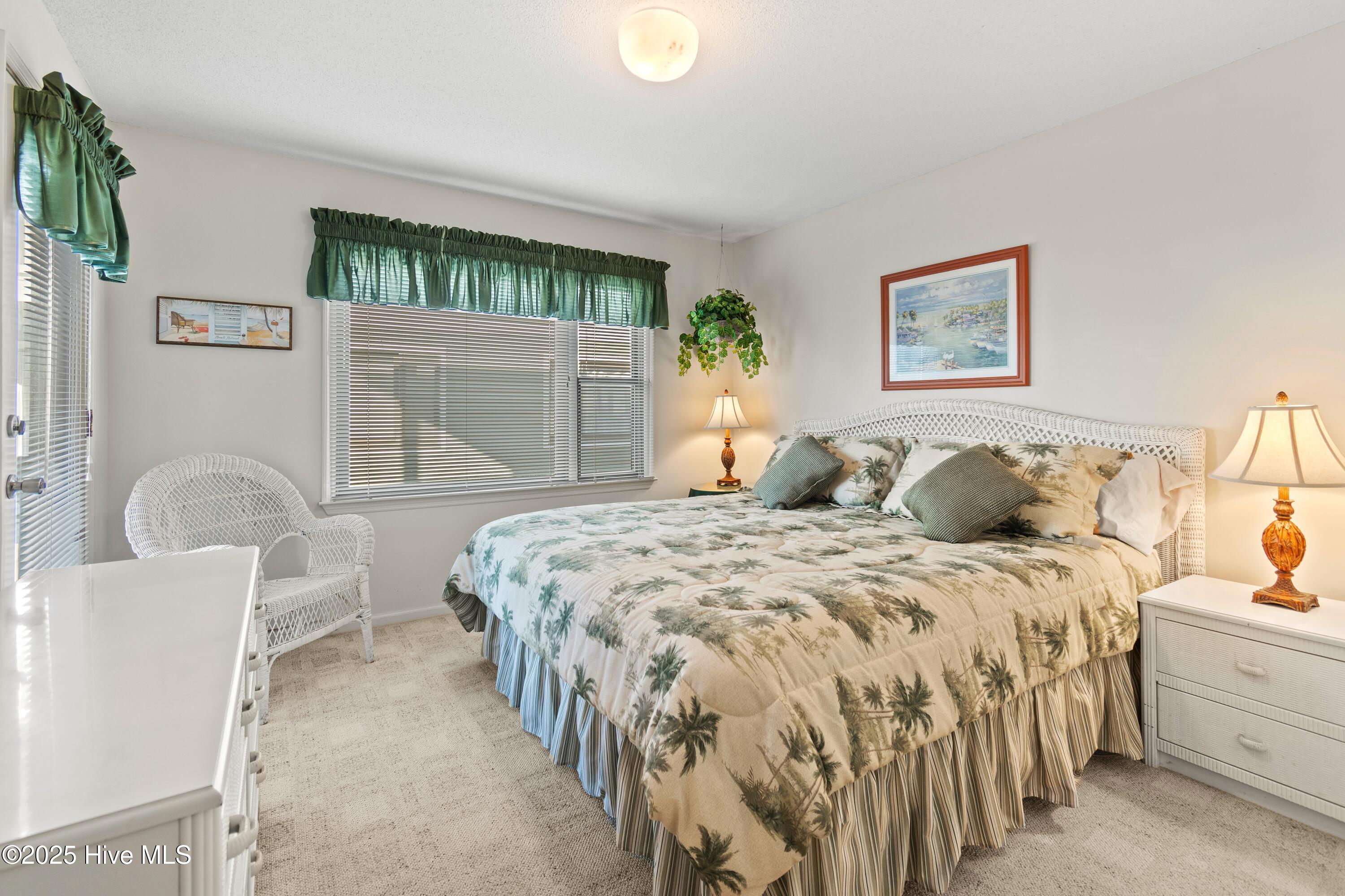 39 Ocean Isle West Boulevard W H-1 Property Photo 26