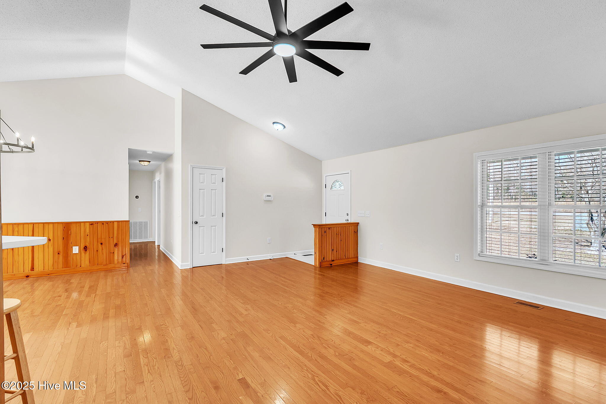 280 Monroe Road Property Photo 9