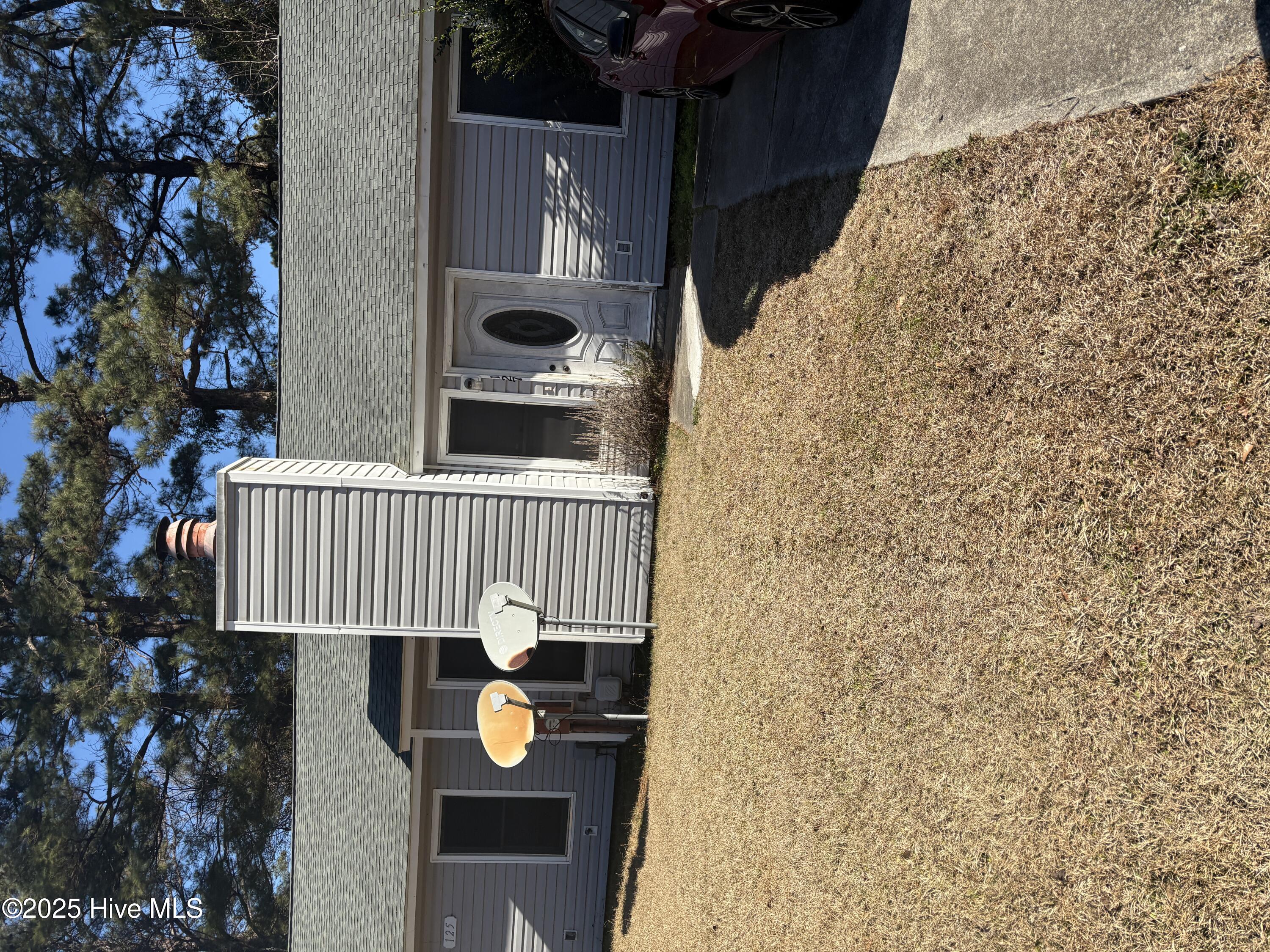 127 Corey Circle Property Photo