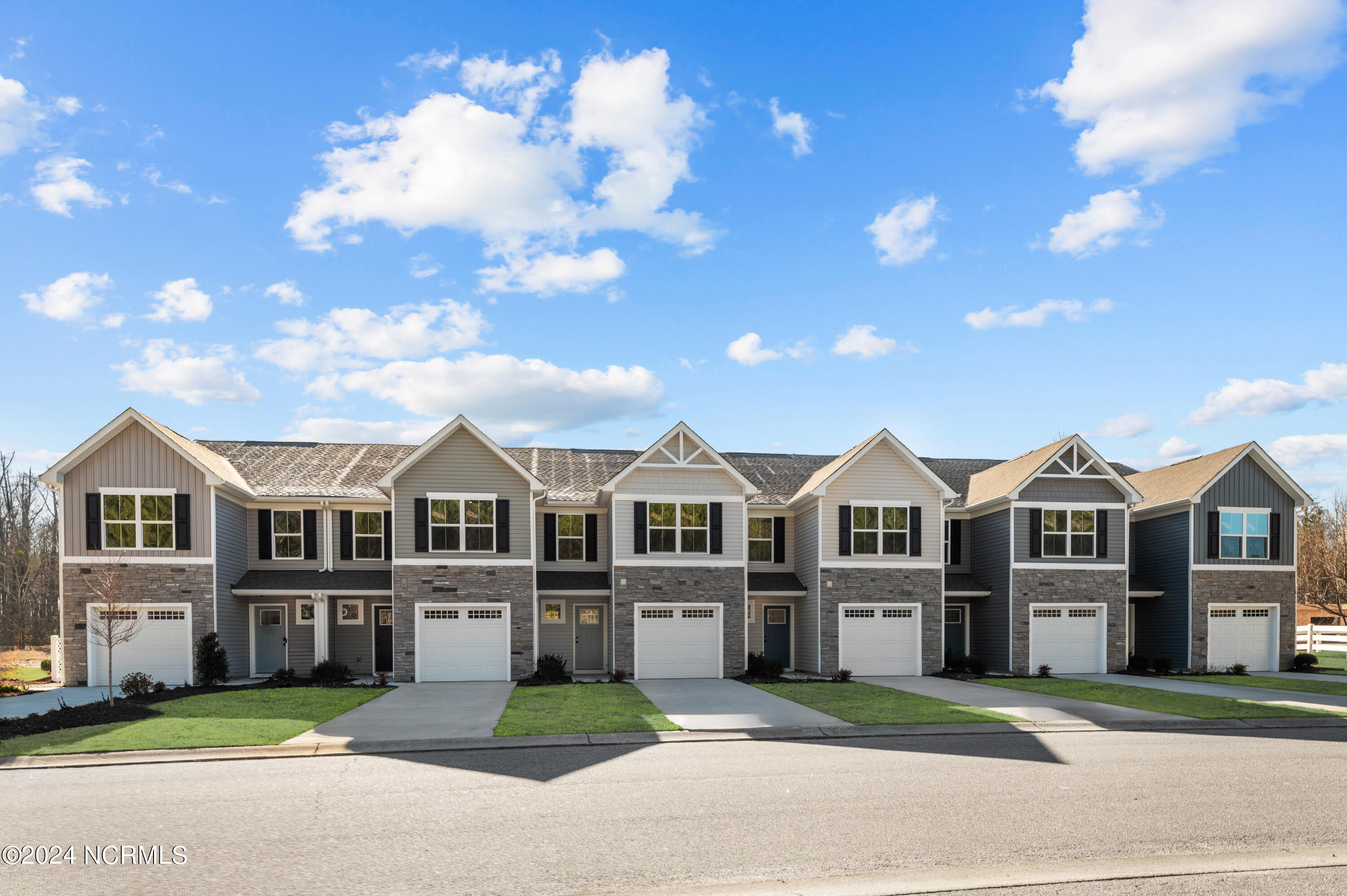 Pasquotank High School Real Estate Listings Main Image