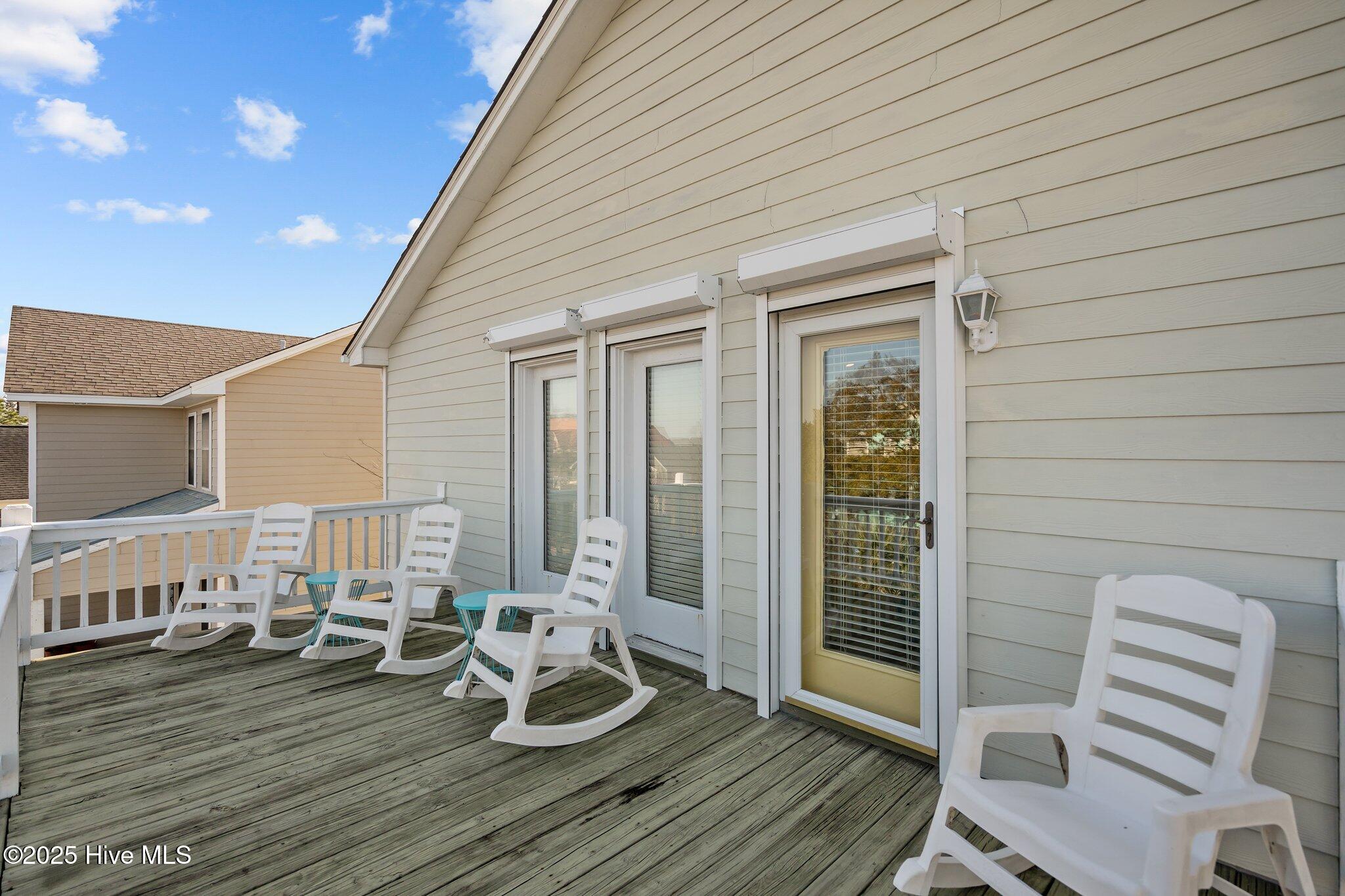 927 Coast Walk Lane Property Photo 40