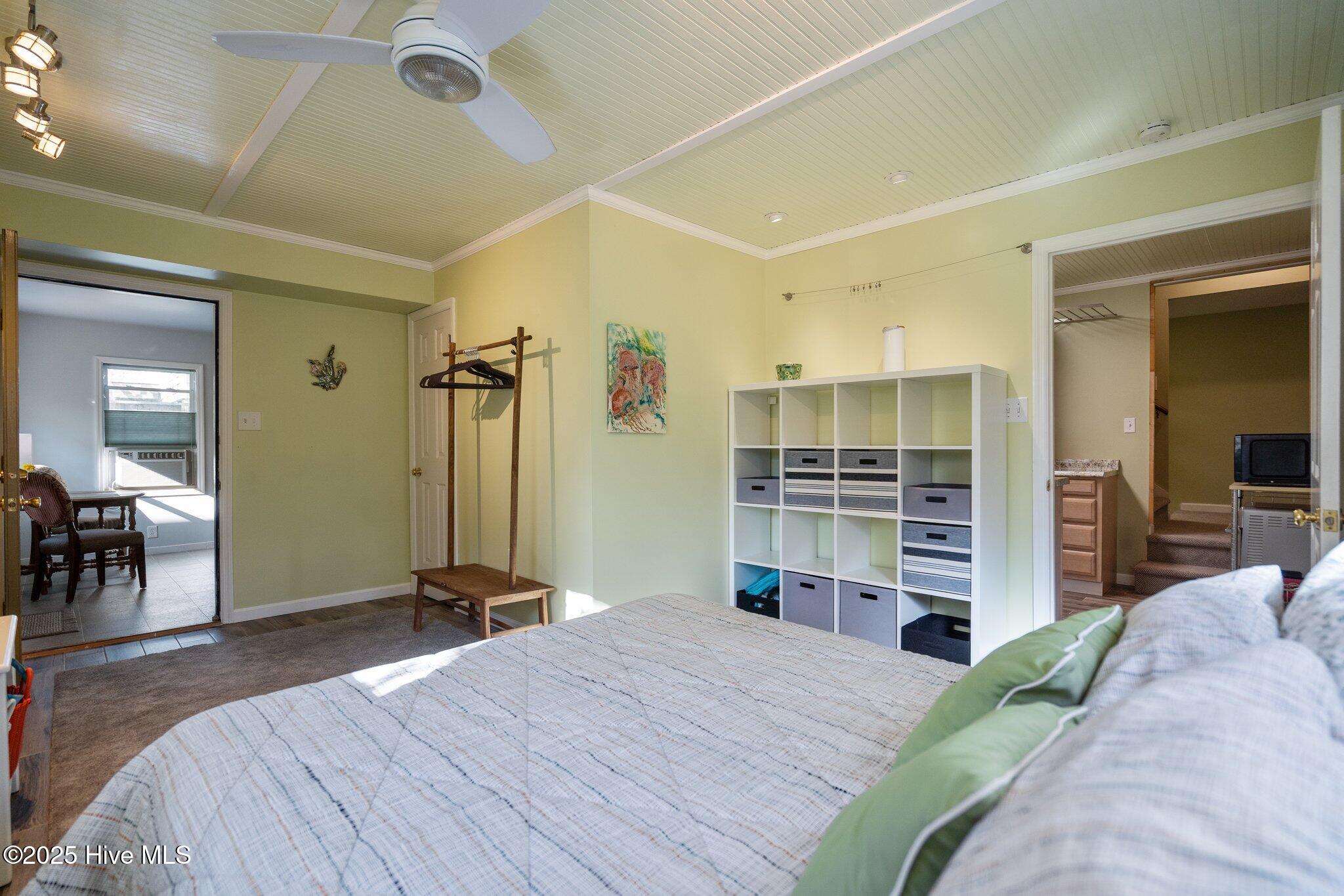 927 Coast Walk Lane Property Photo 47