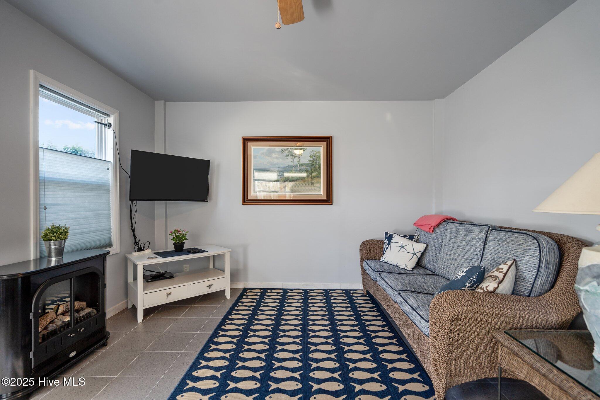 927 Coast Walk Lane Property Photo 49