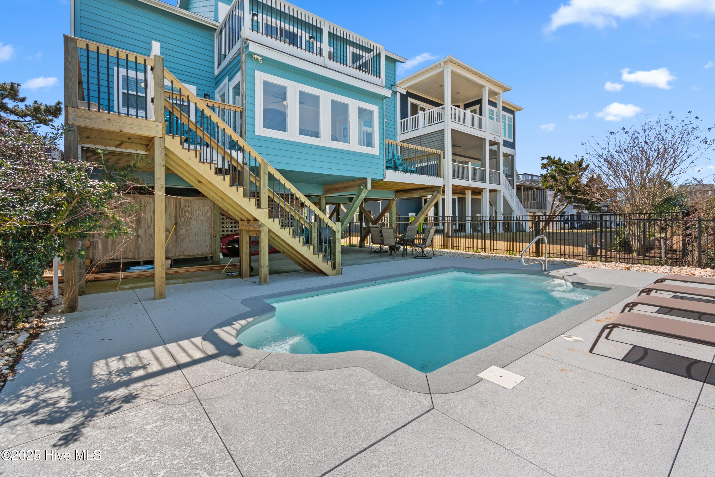 108 Caswell Beach Road Property Photo 6