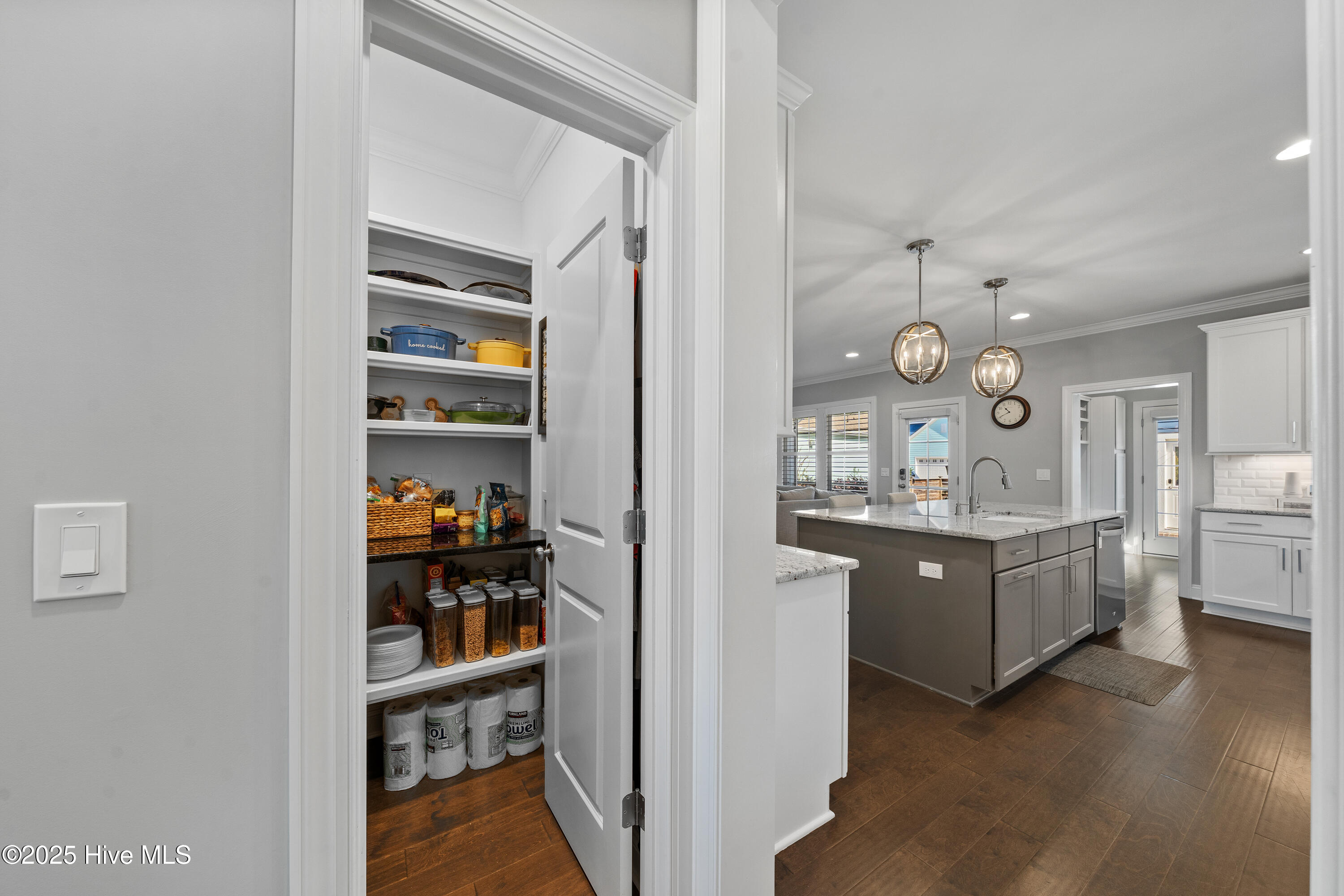 657 Edgerton Drive Property Photo 10