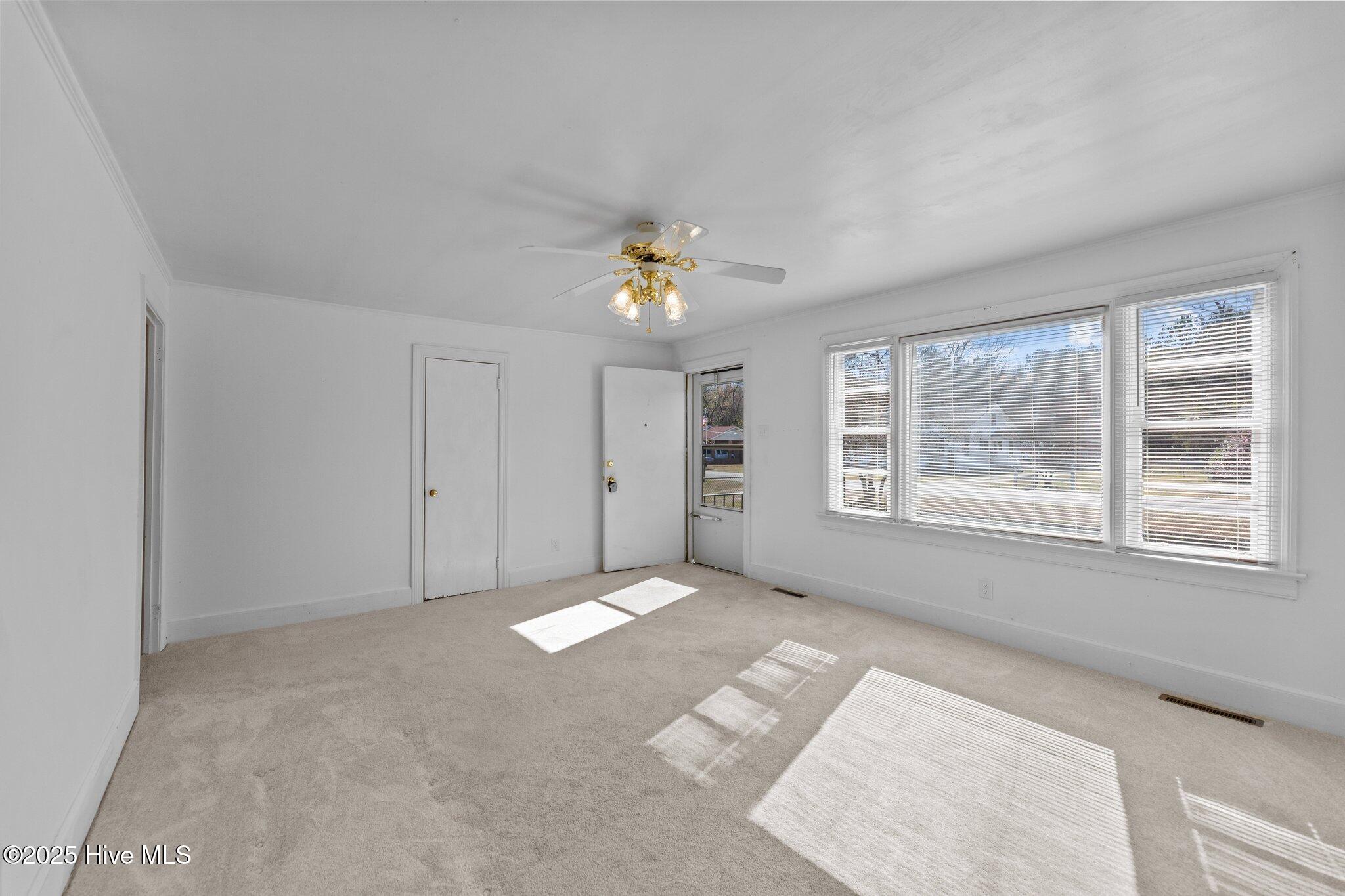 3948 Morris Drive Property Photo 6