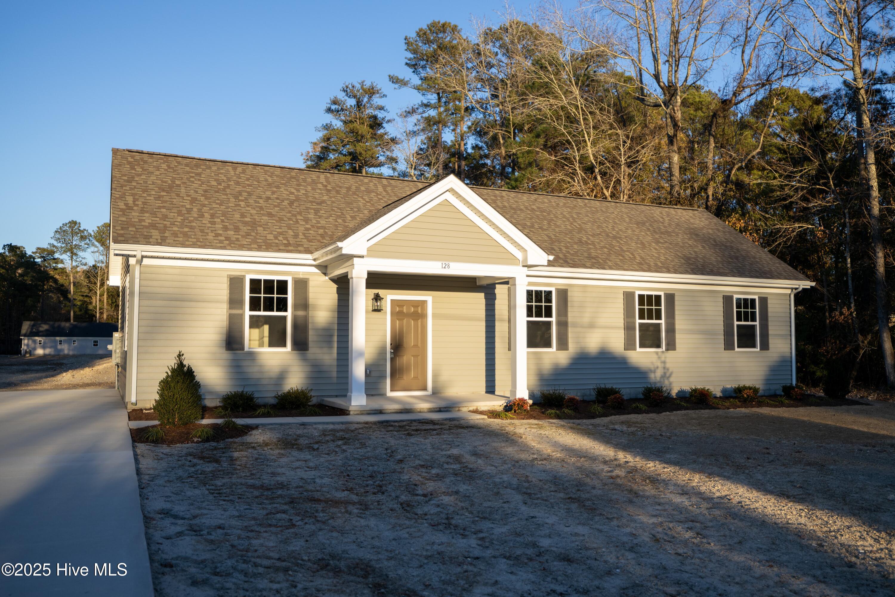 524 E Ridge Road Property Photo
