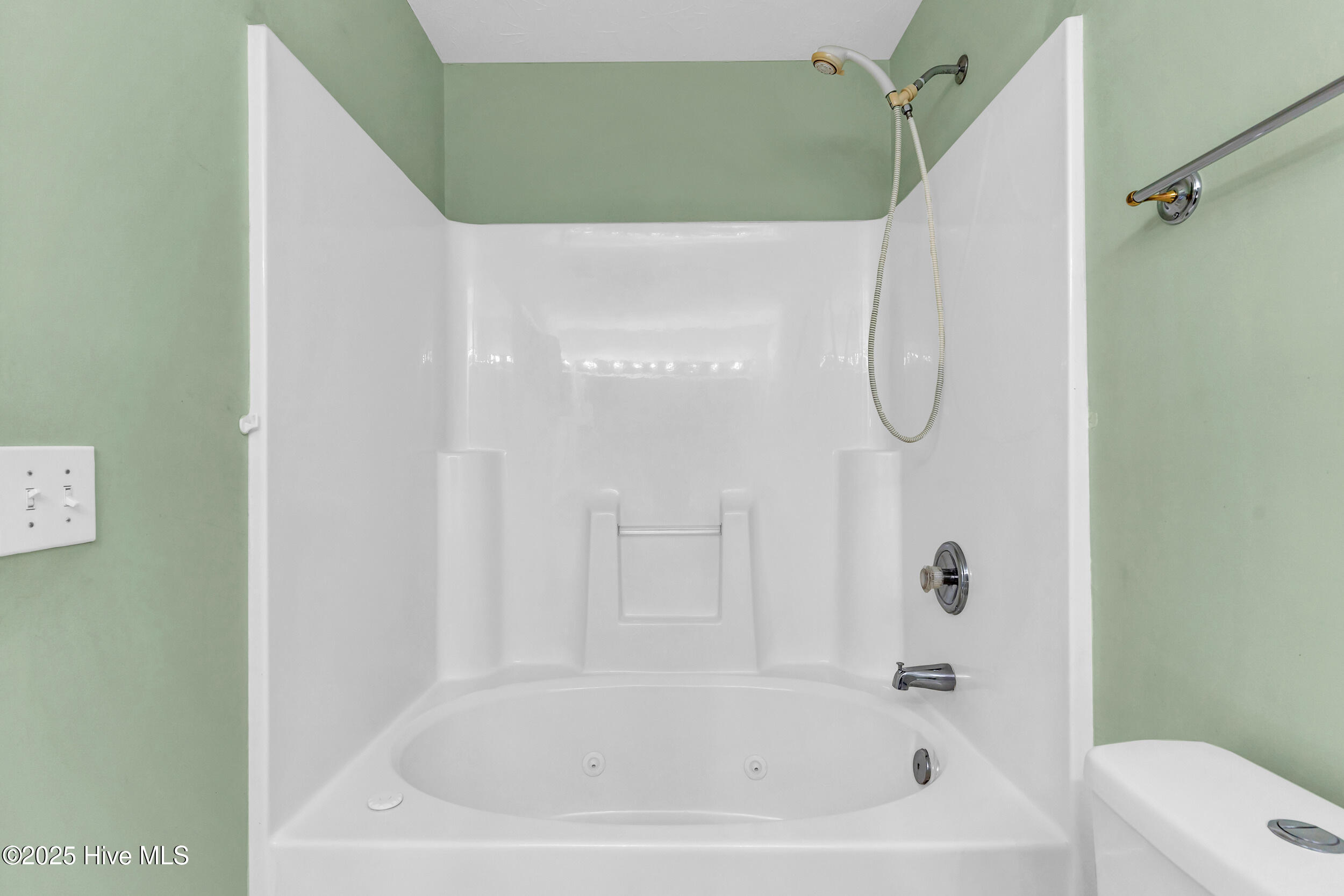 5323 Sun Coast Drive Property Photo 17