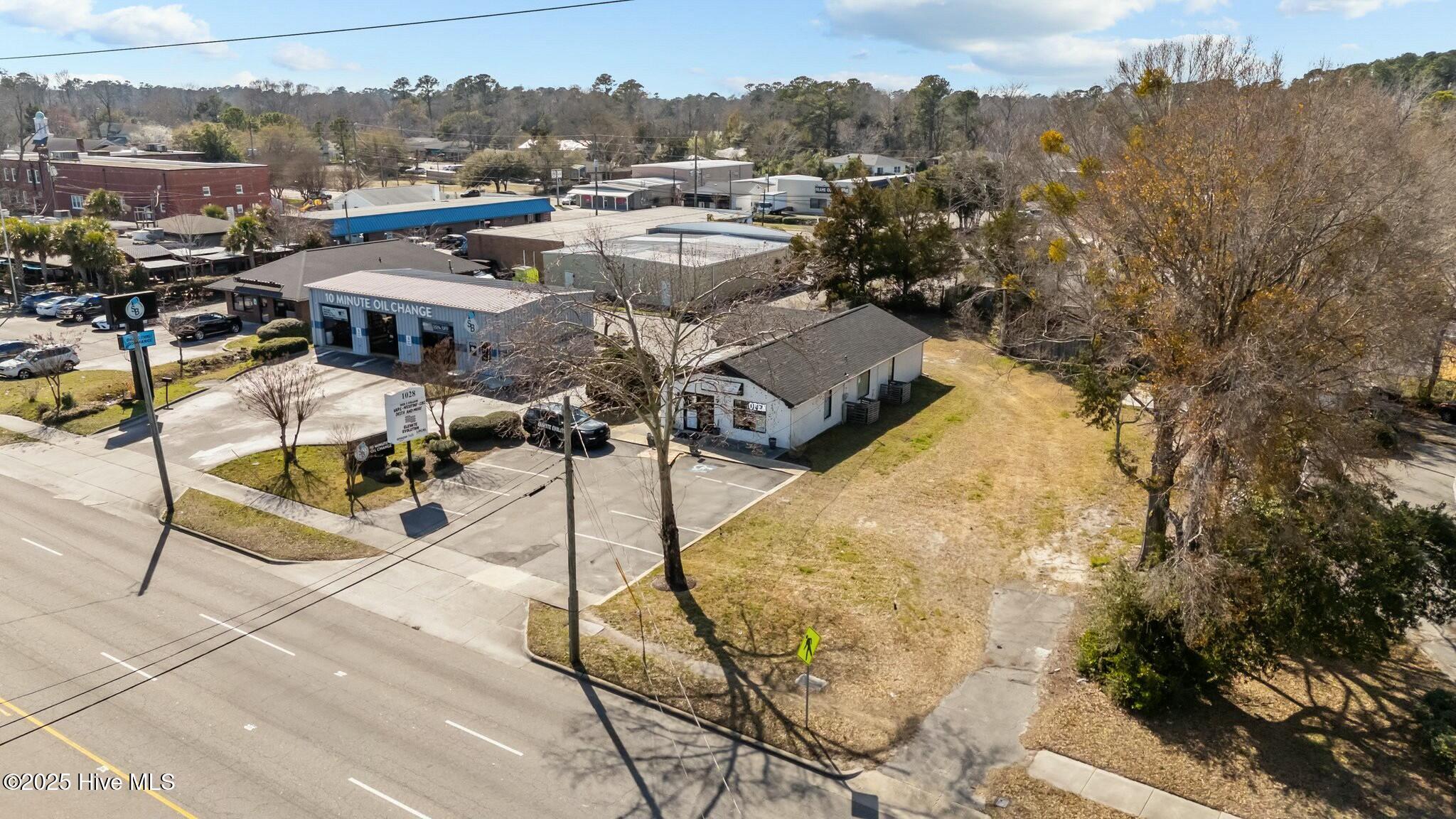 1028 S College Road Property Photo 5