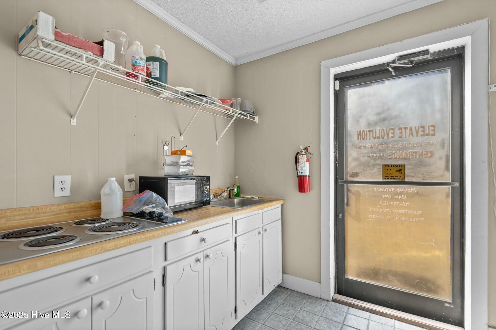 1028 S College Road Property Photo 14