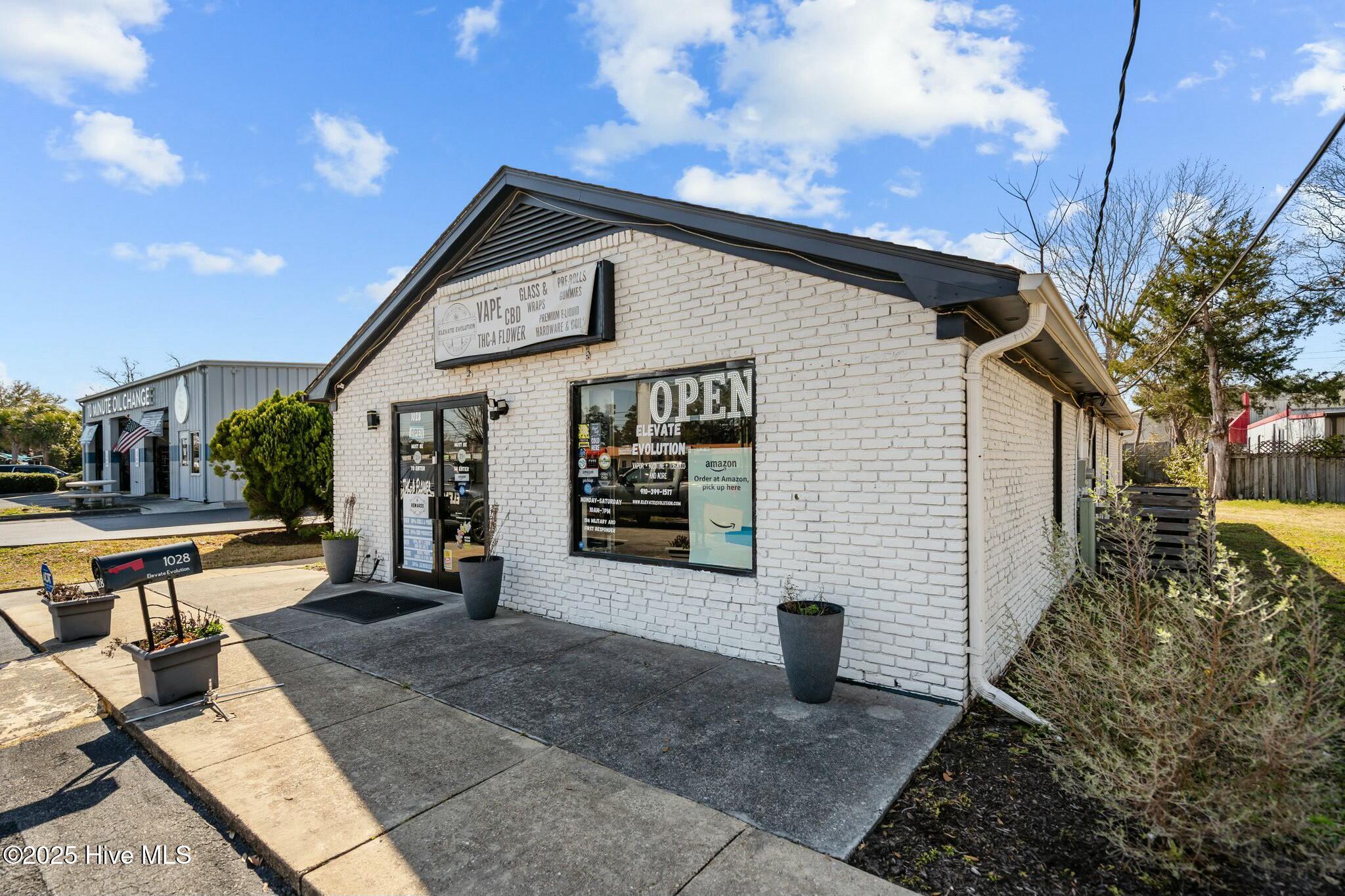 1028 S College Road Property Photo 22