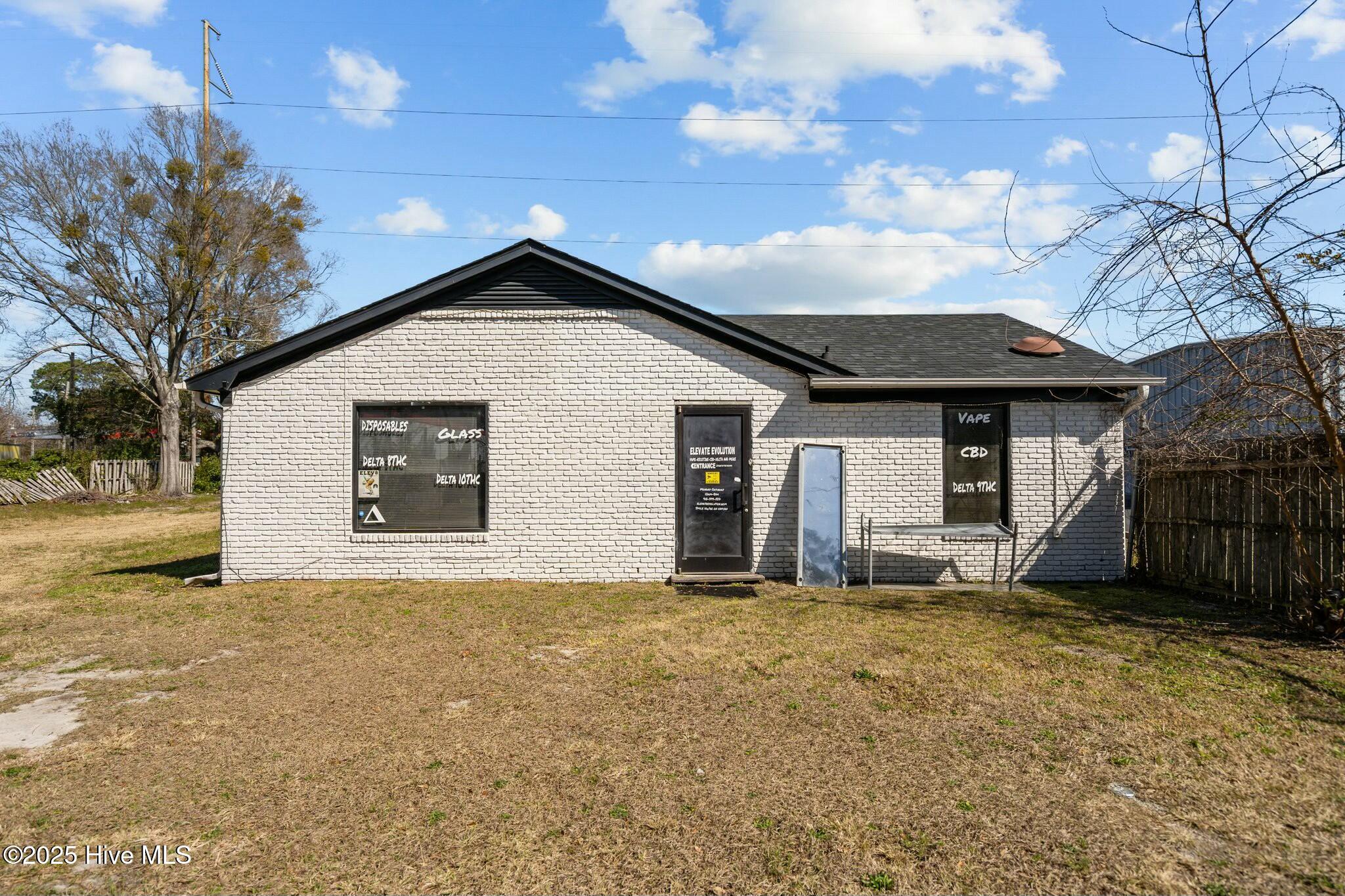 1028 S College Road Property Photo 25