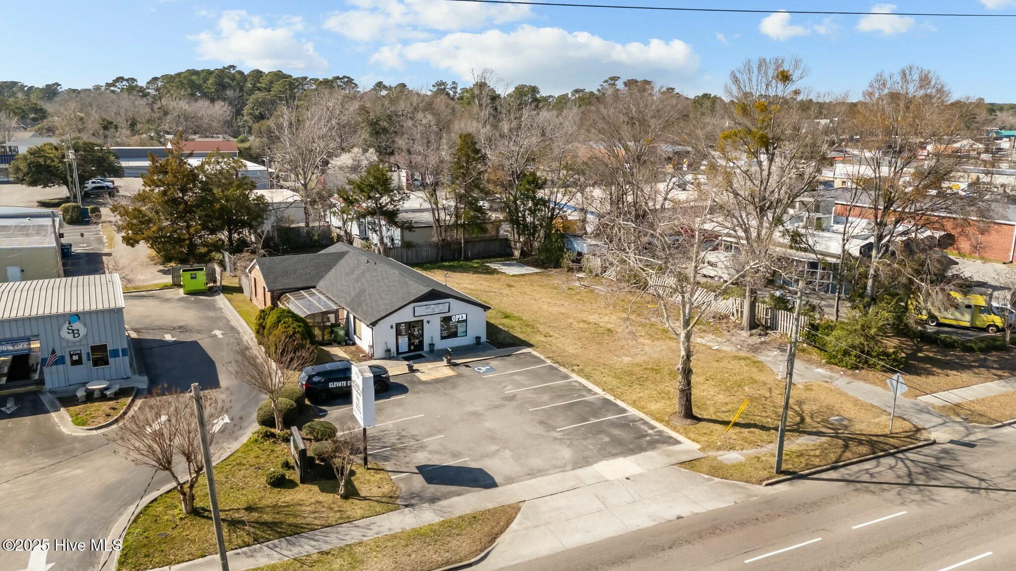 1028 S College Road Property Photo 28