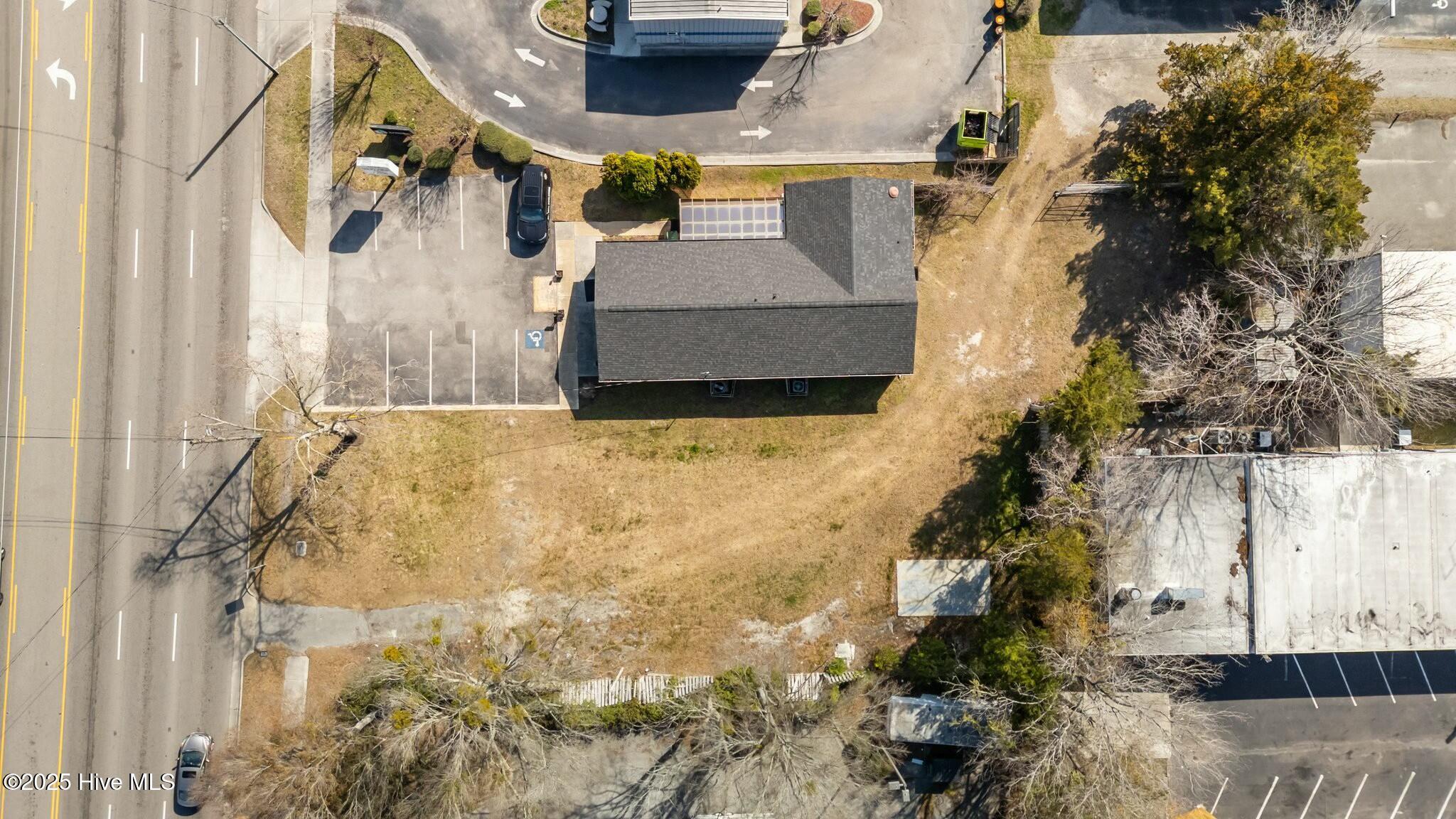 1028 S College Road Property Photo 32