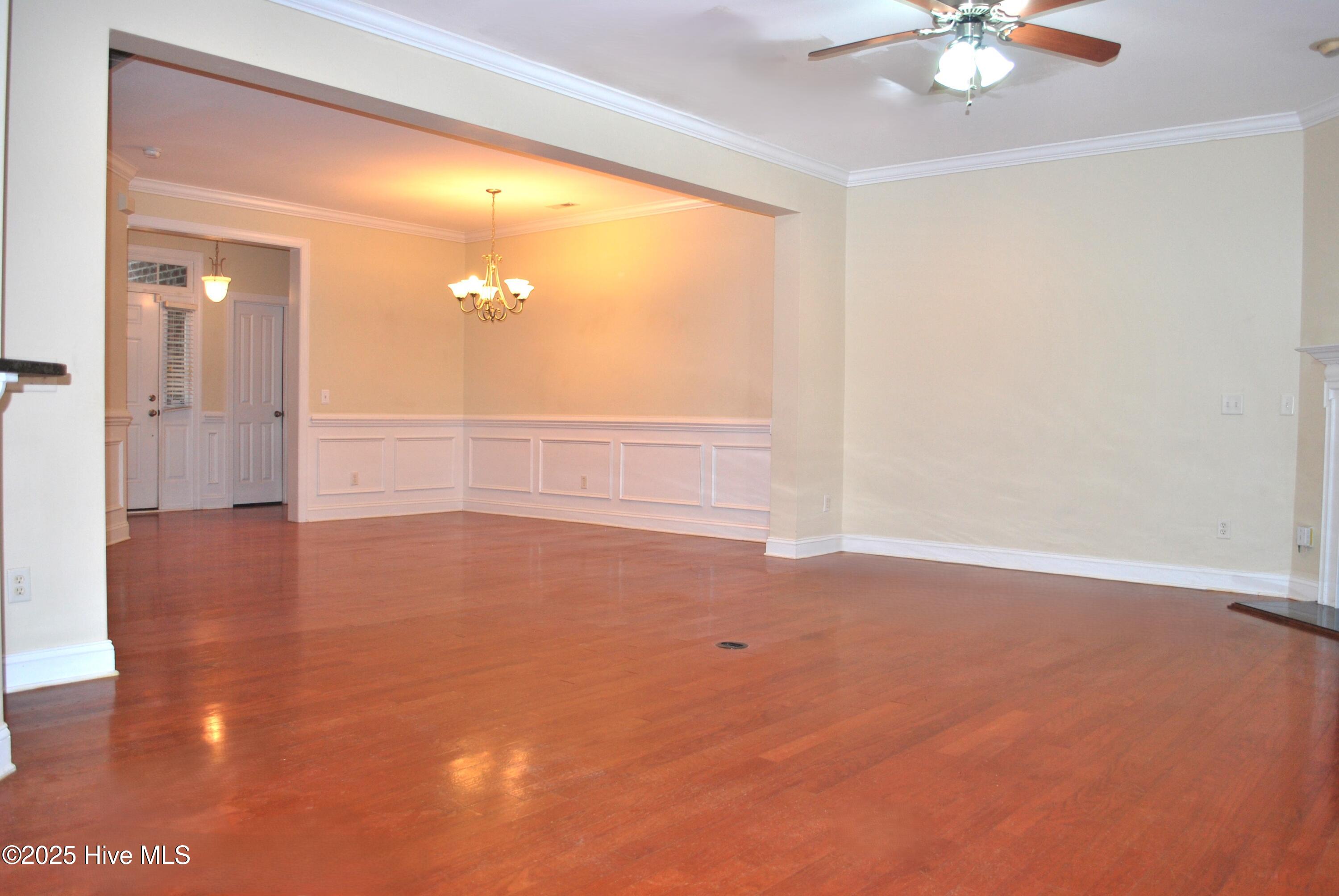 4820 Whitner Drive Property Photo 5
