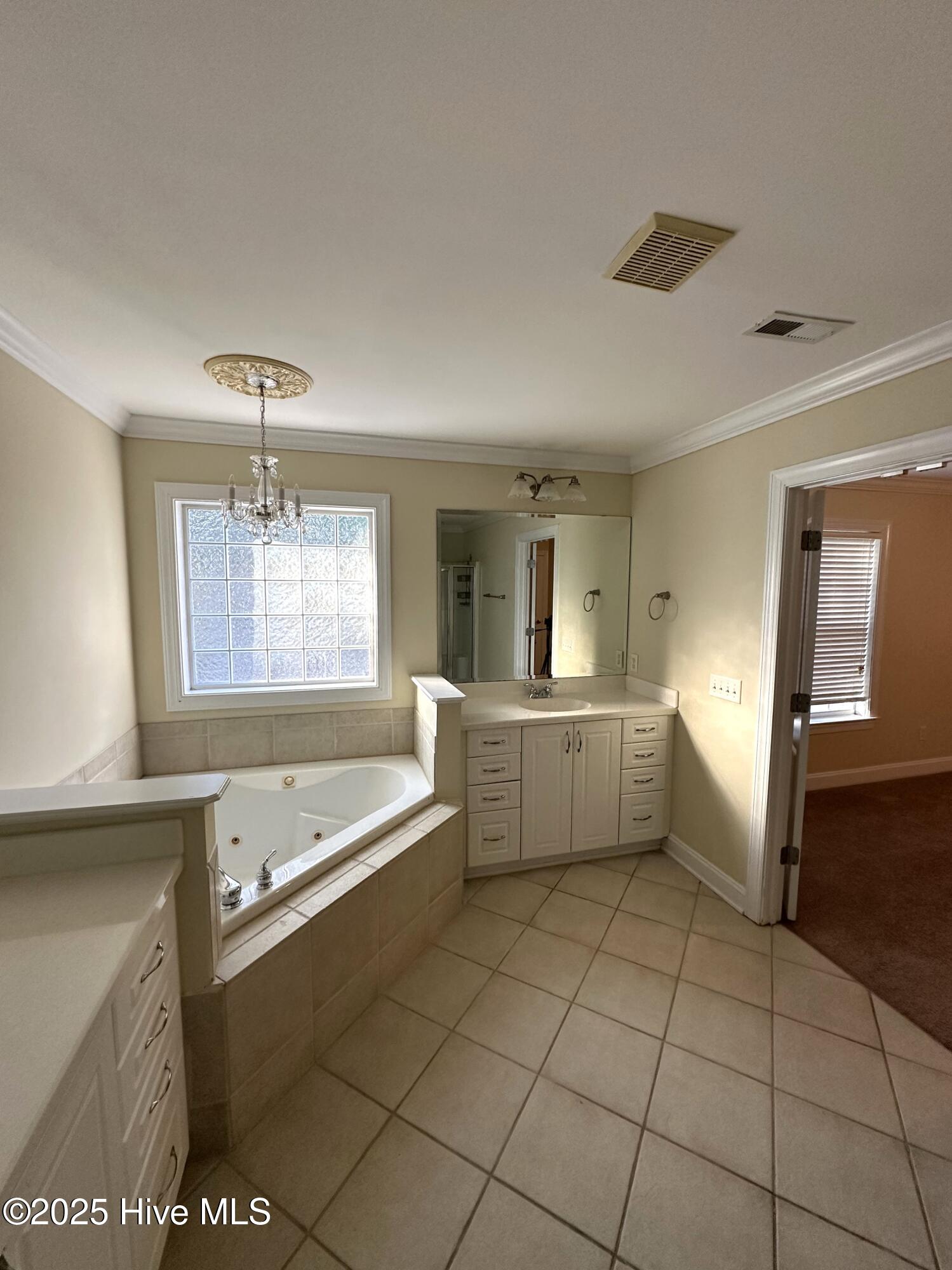 4820 Whitner Drive Property Photo 11