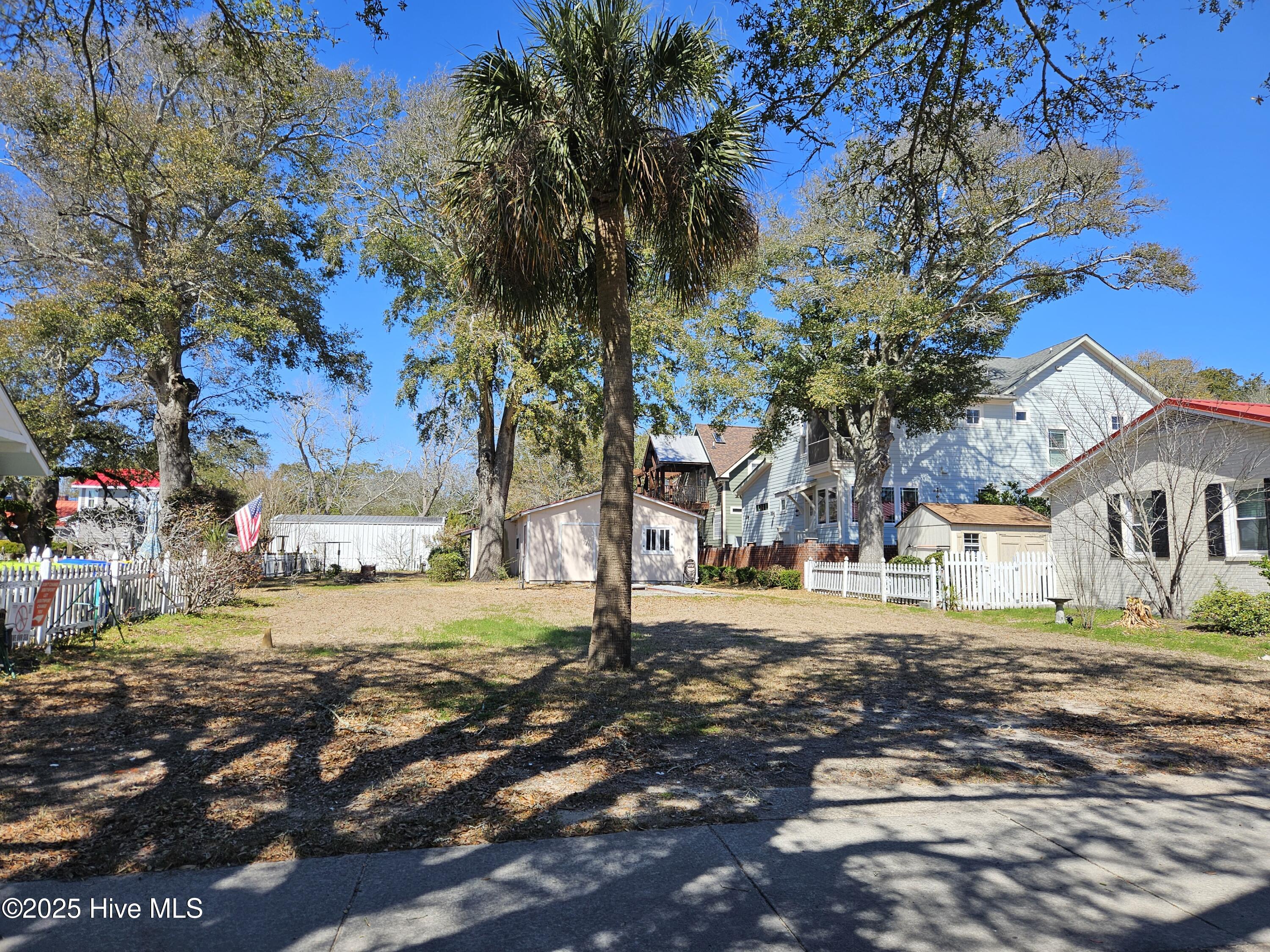 208 W Moore Street Property Photo