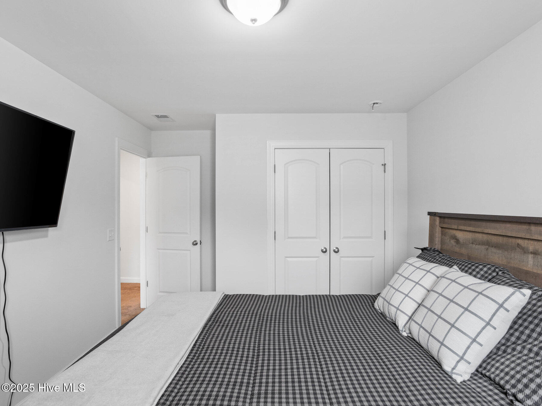 112 White Stone Place Property Photo 23