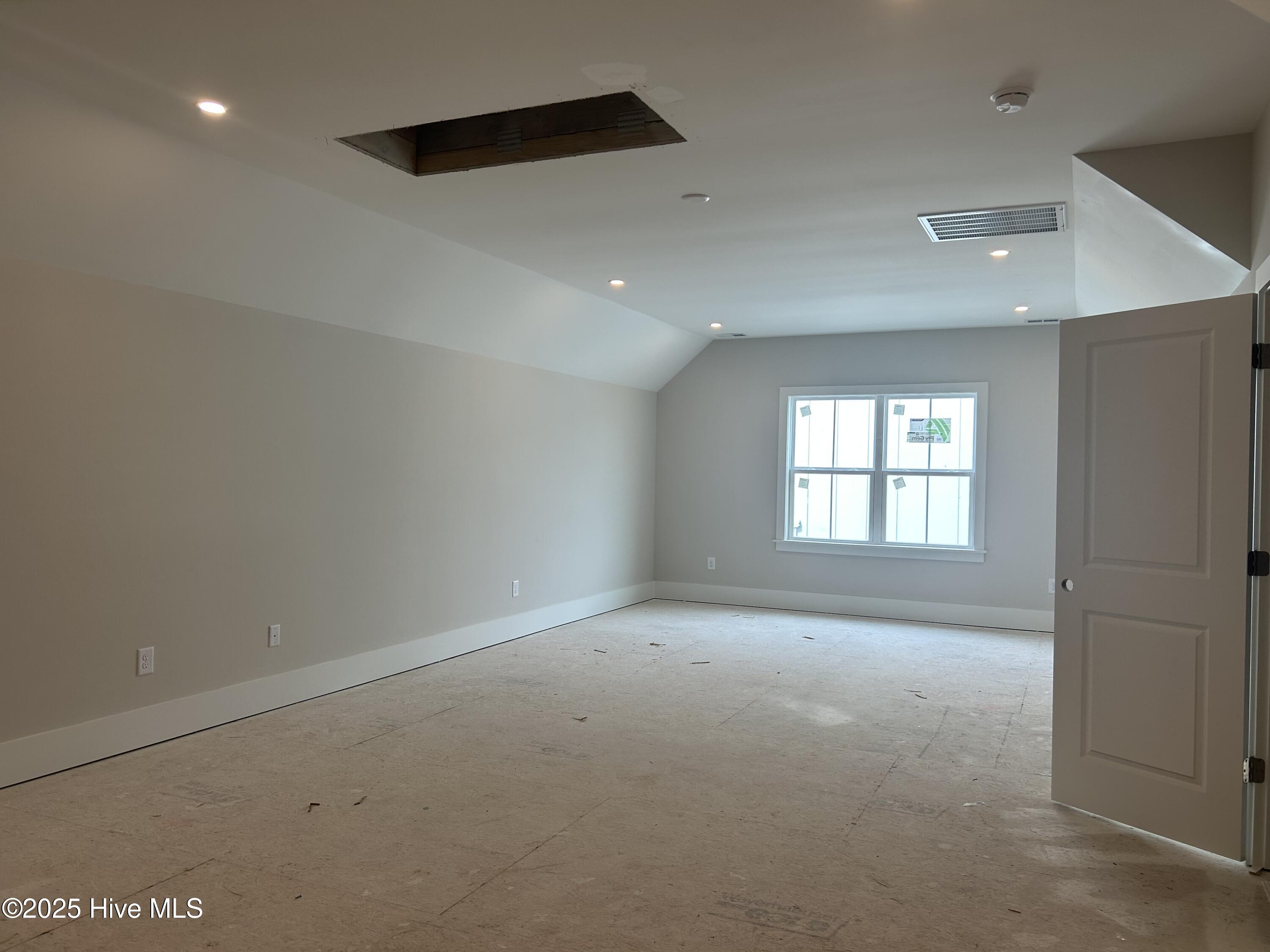 1340 Trisail Terrace Property Photo 5