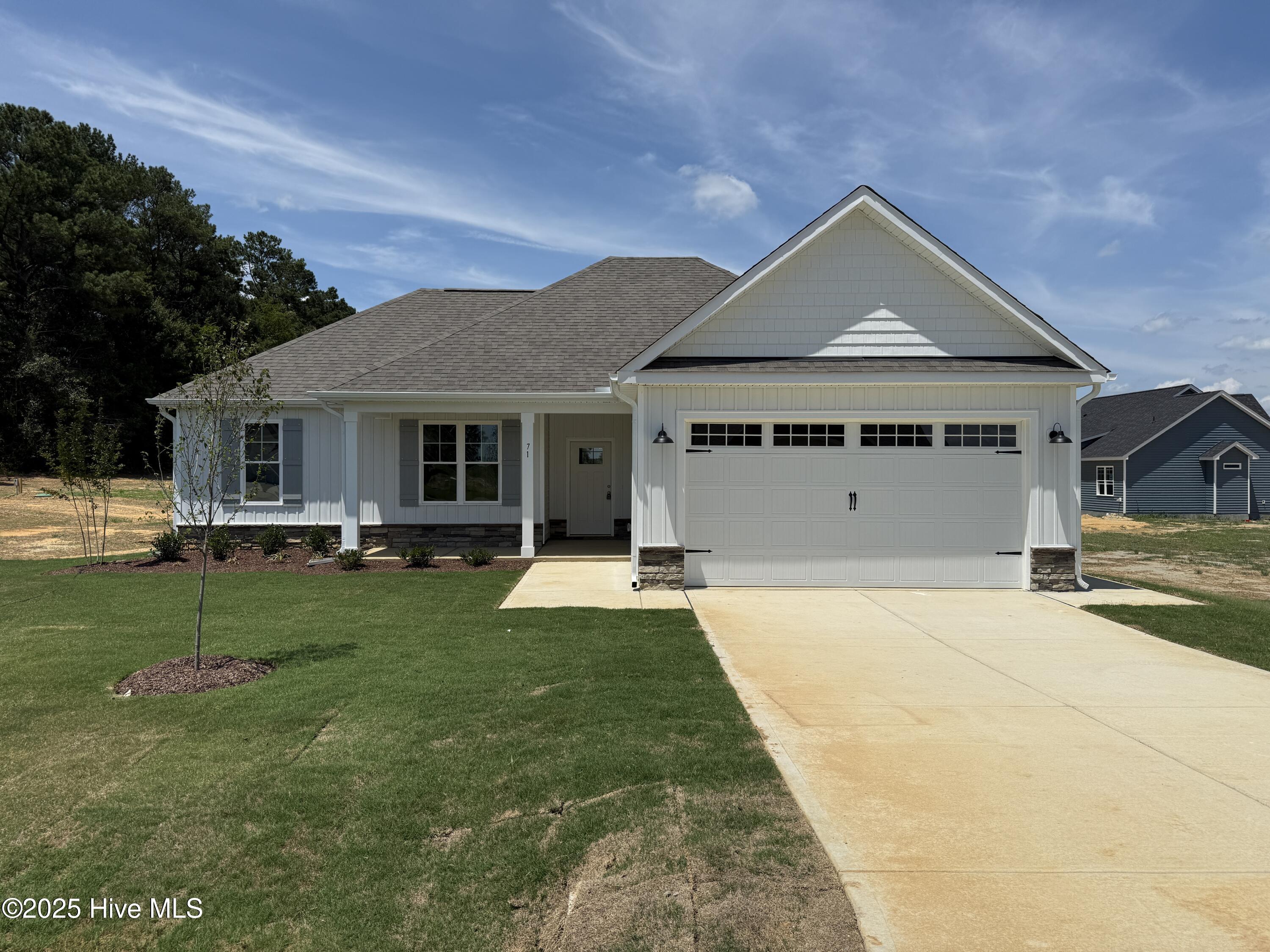 71 Royal Avenue Property Photo 1