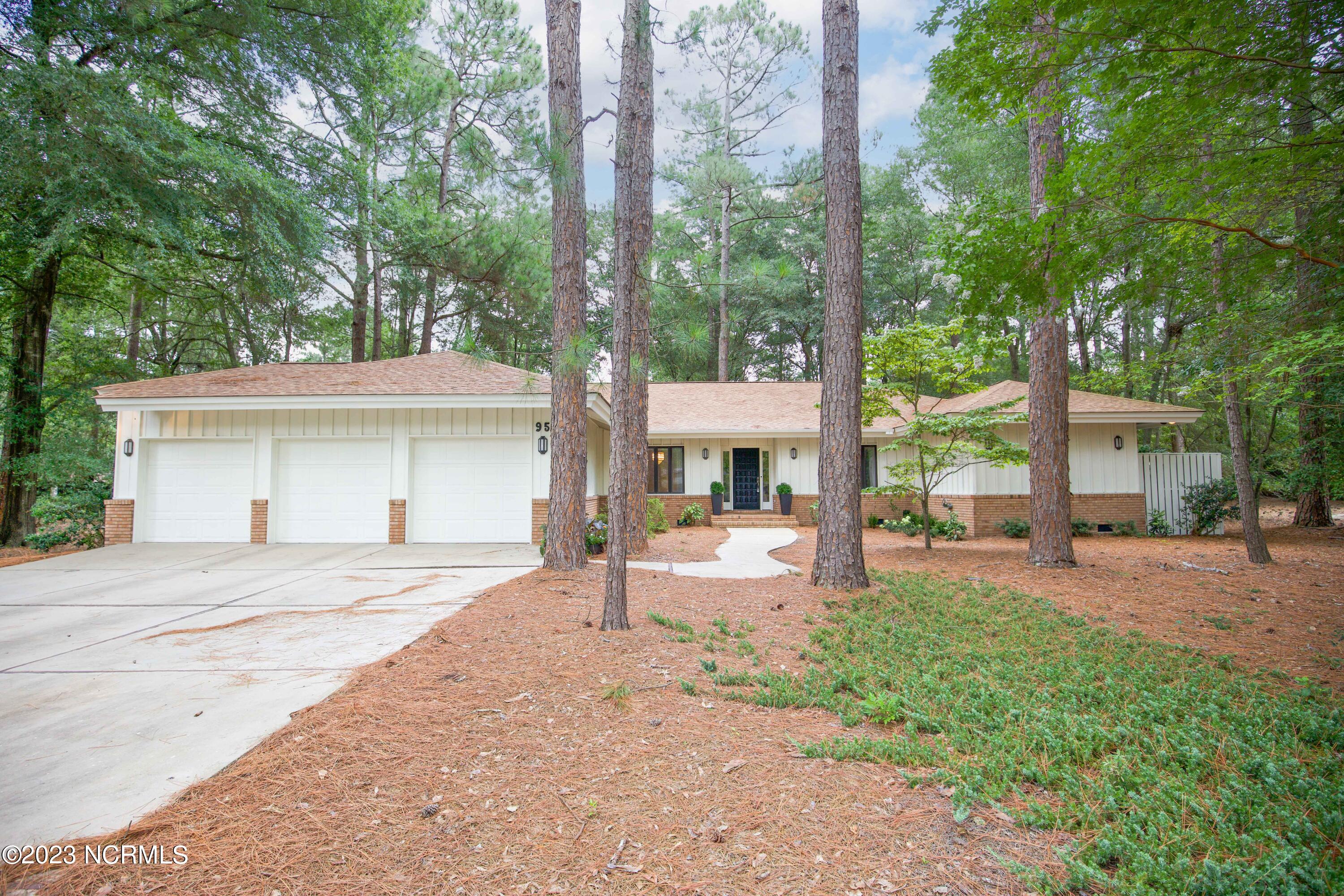 95 Merion Circle Property Photo