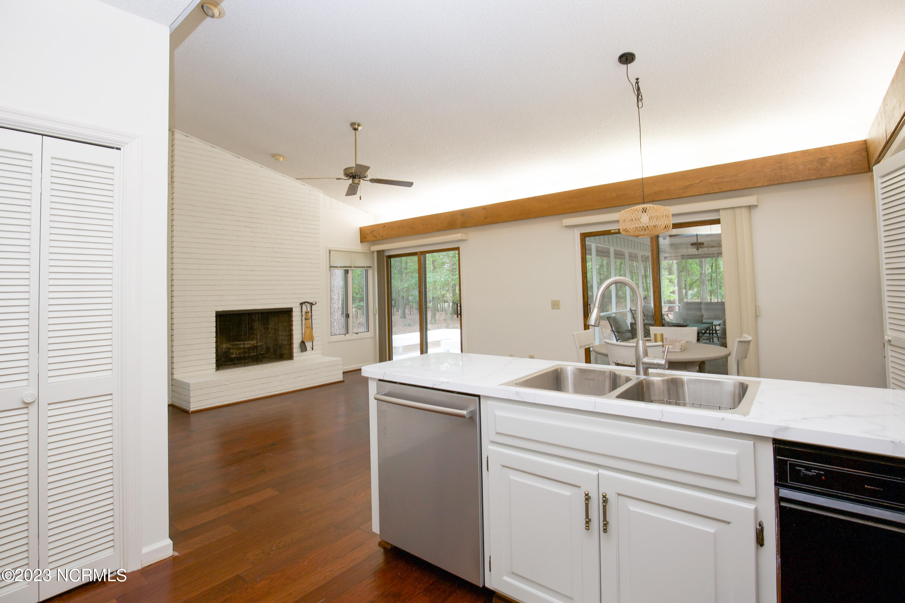 95 Merion Circle Property Photo 23