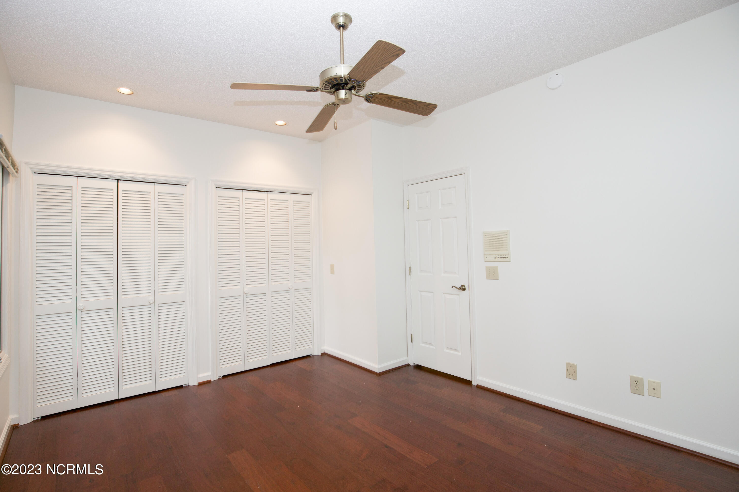95 Merion Circle Property Photo 27