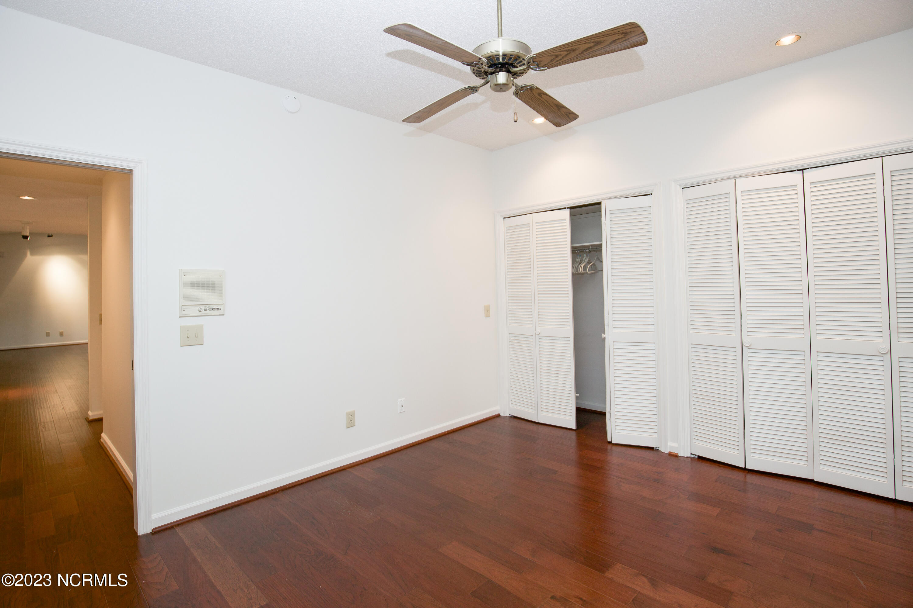 95 Merion Circle Property Photo 32