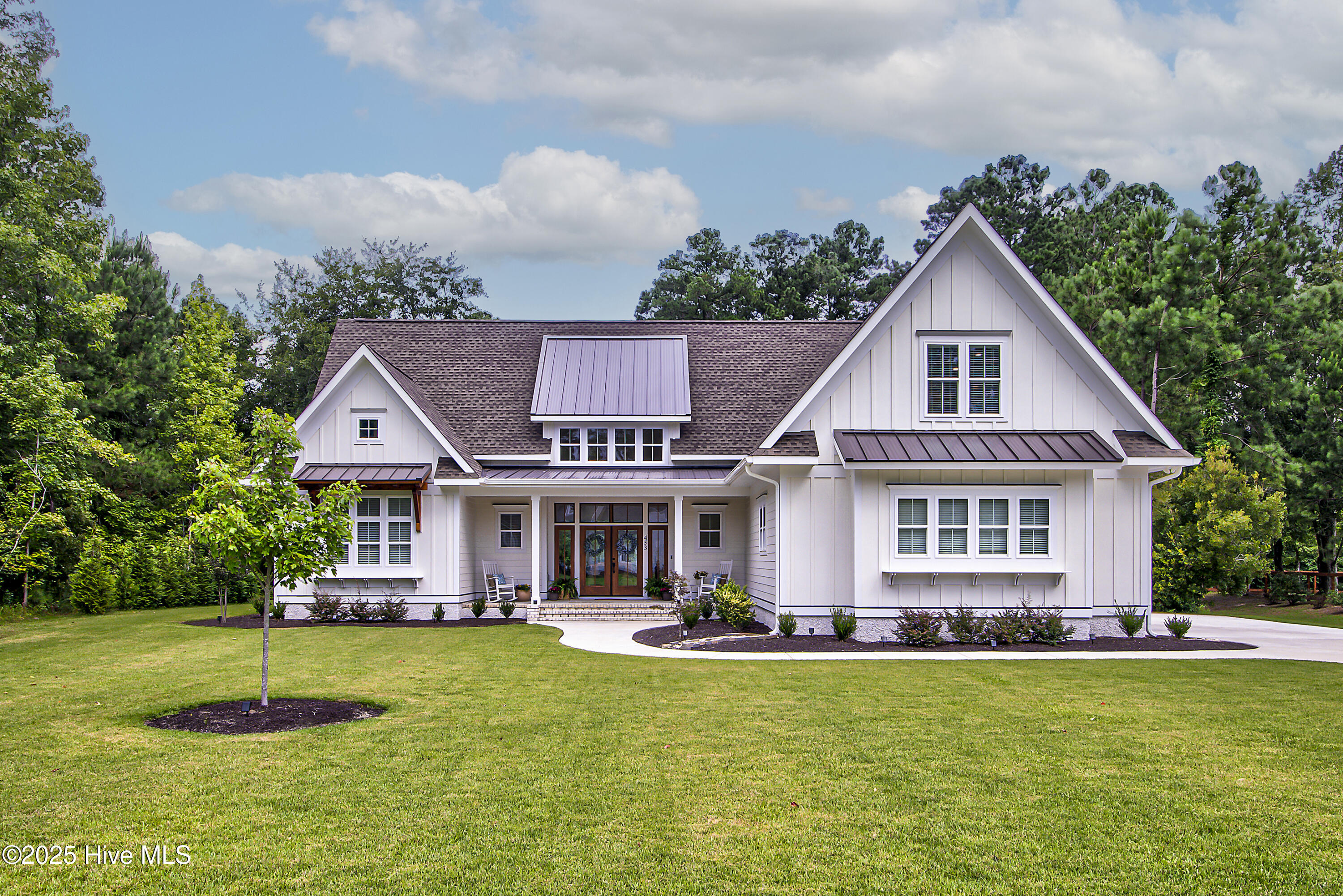 453 Winding Creek Road Property Photo