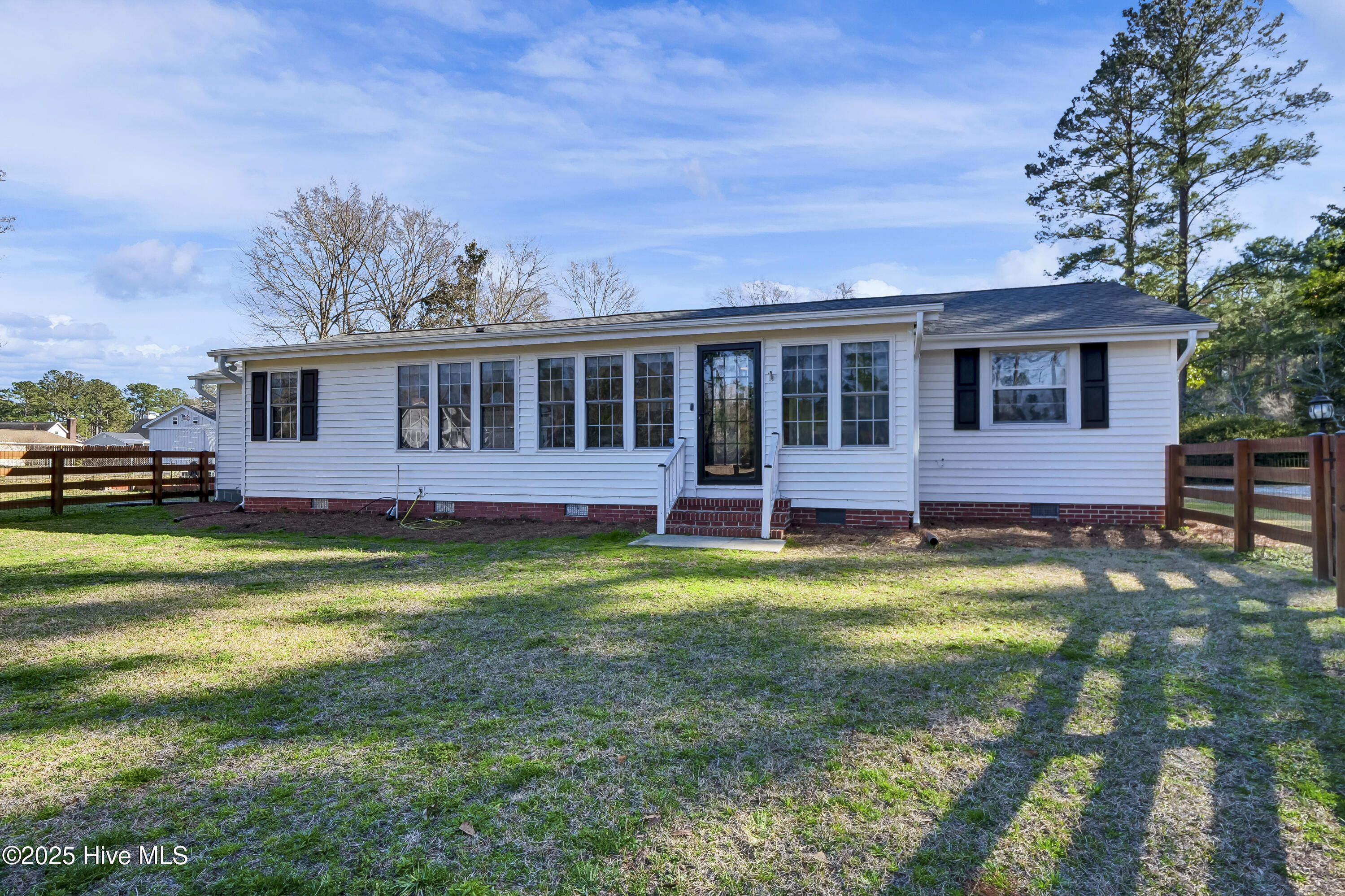 5600 Sidbury Road Property Photo