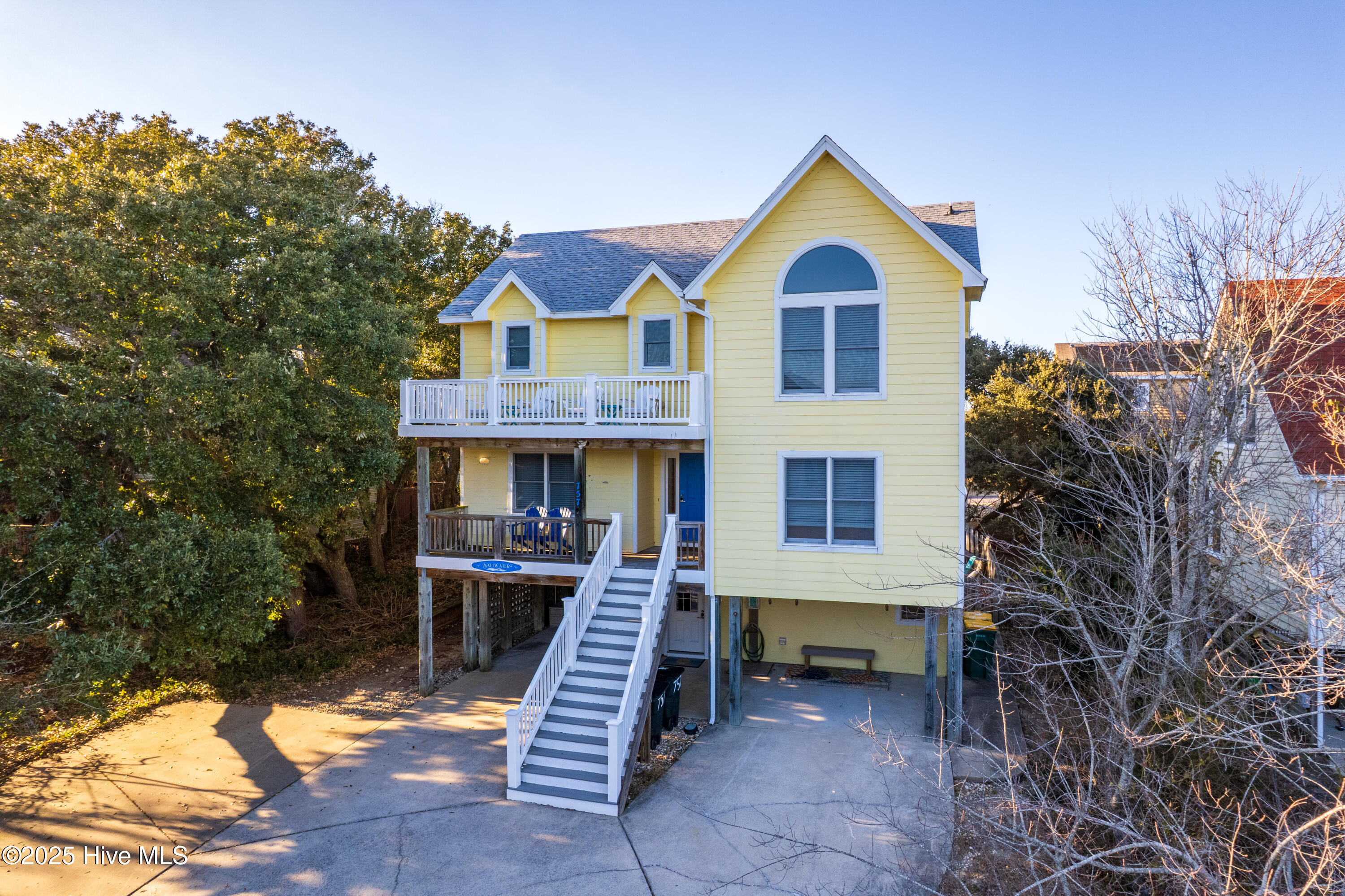 757 Fishermans Court Property Photo