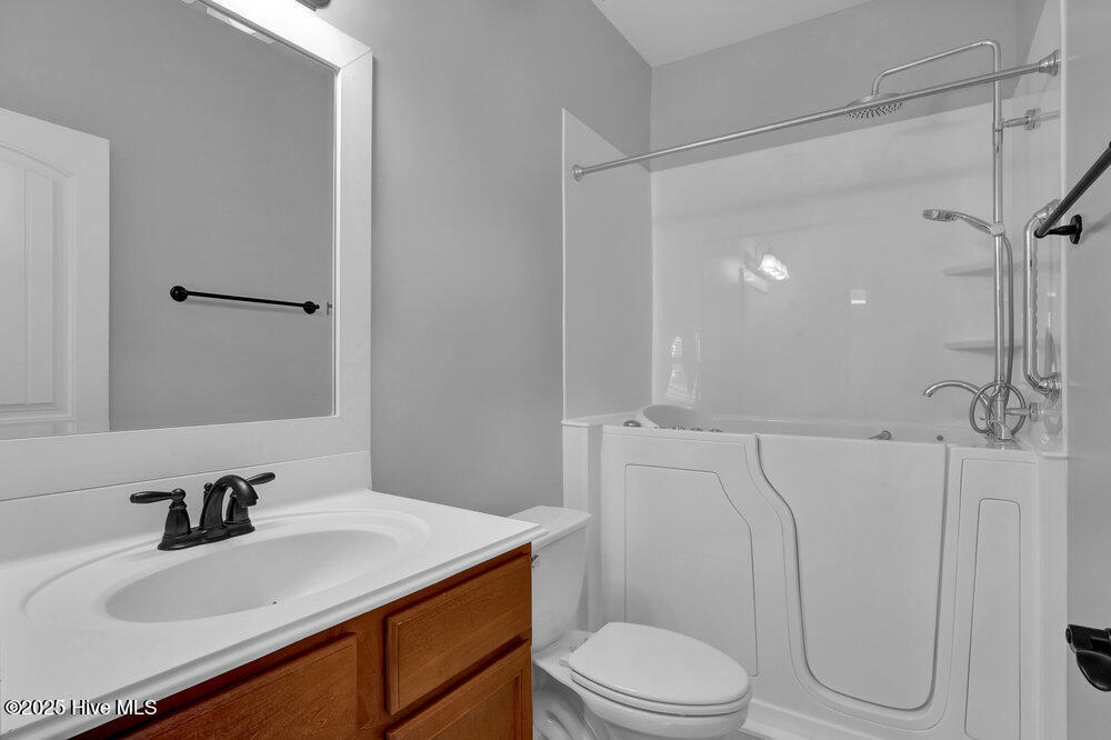 8414 Max Flite Way Property Photo 23