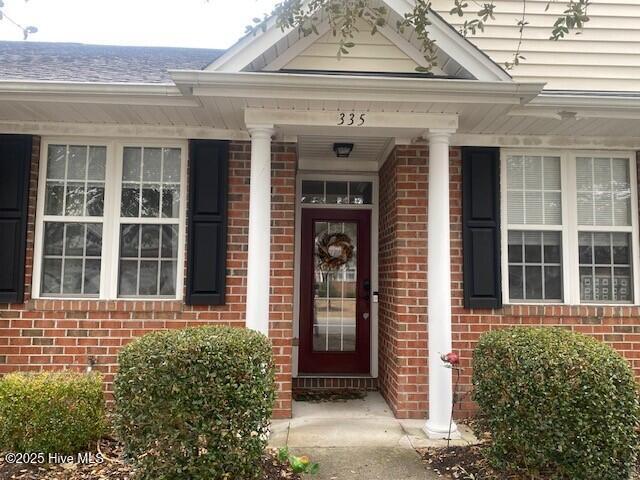 335 Monlandil Drive Property Photo