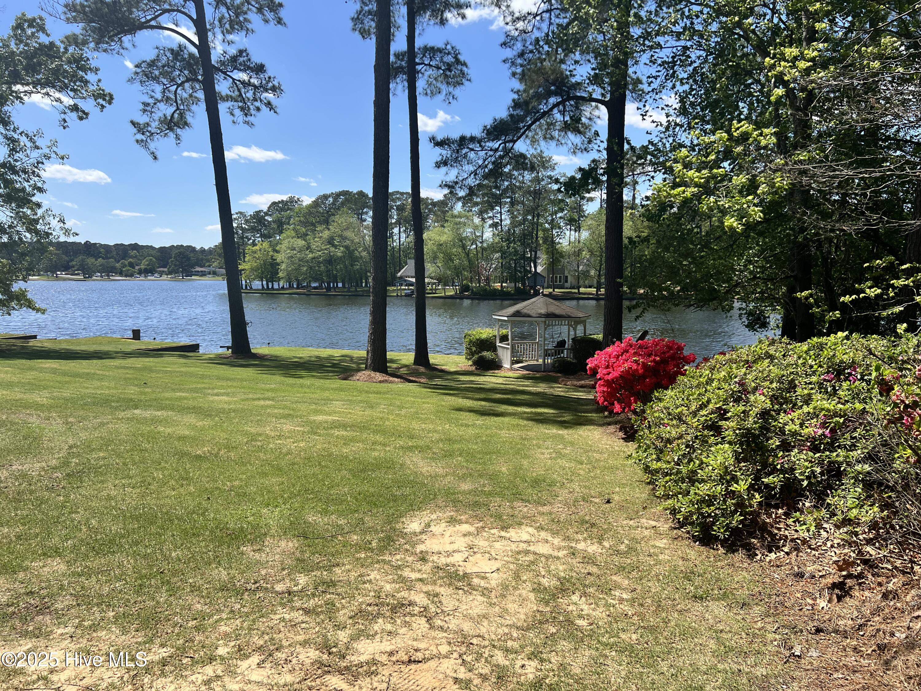 421 Dogwood Trail Property Photo 6