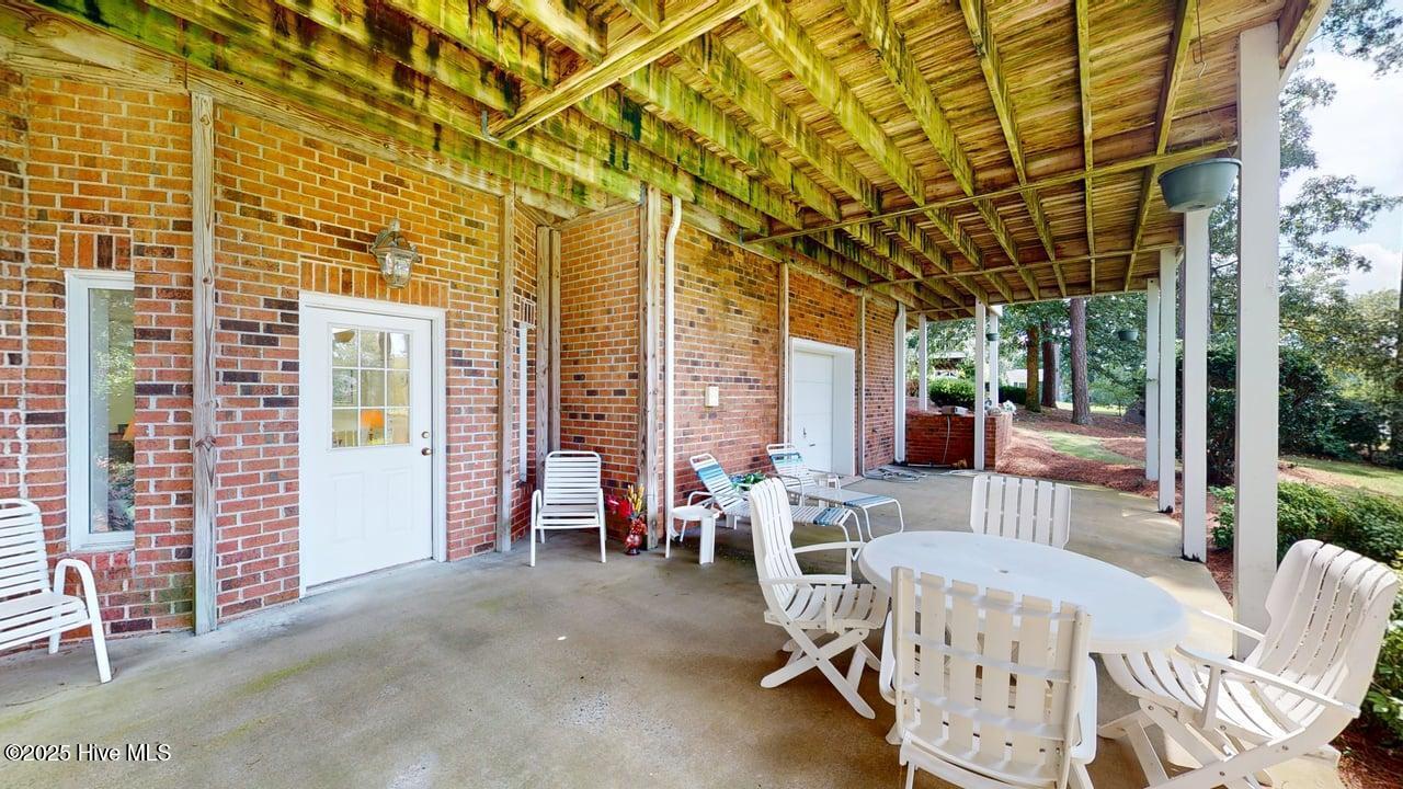 421 Dogwood Trail Property Photo 18