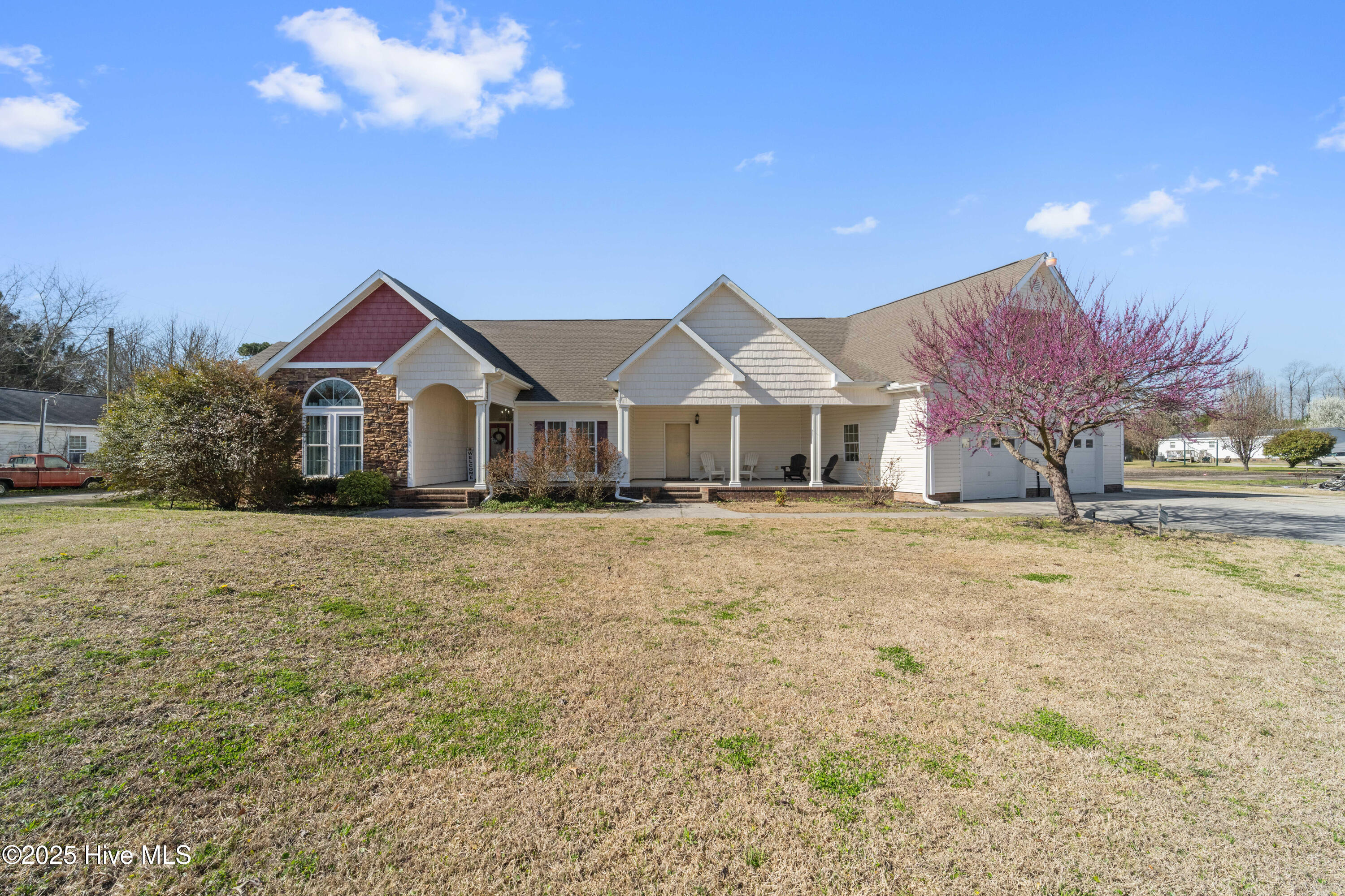 825 Nine Mile Road Property Photo