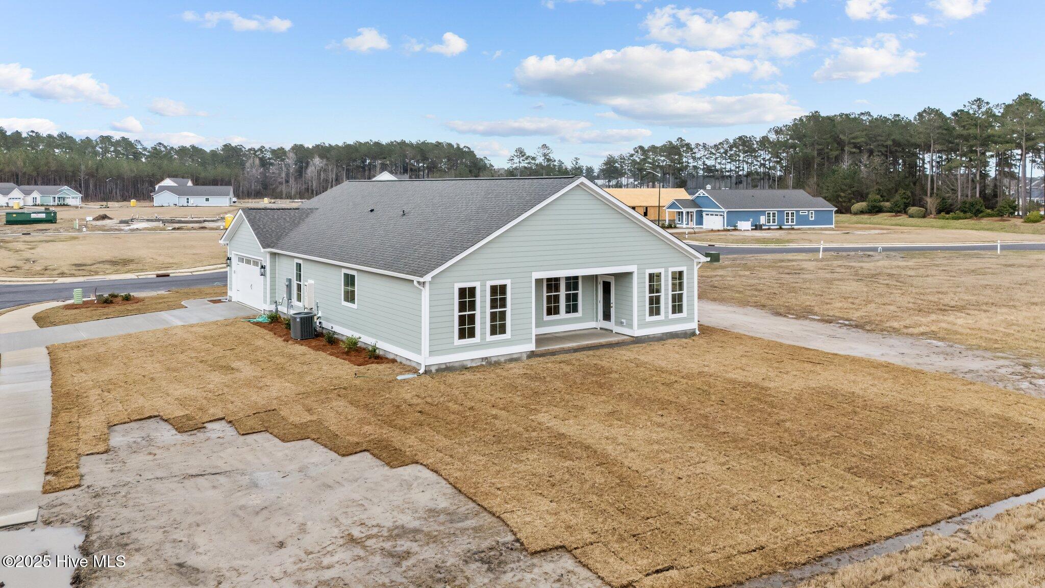 1009 Aston Way Property Photo 7