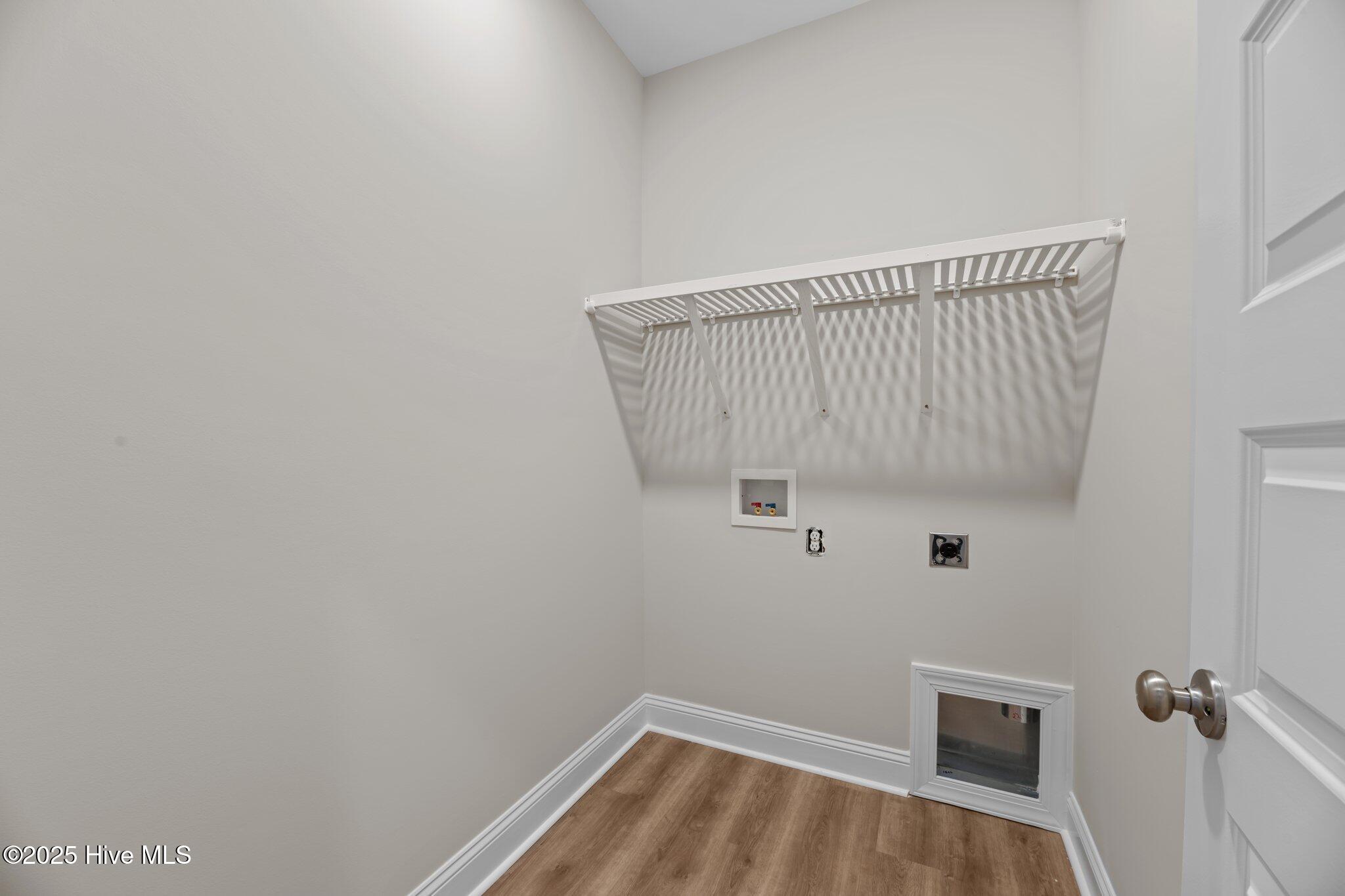 1009 Aston Way Property Photo 22