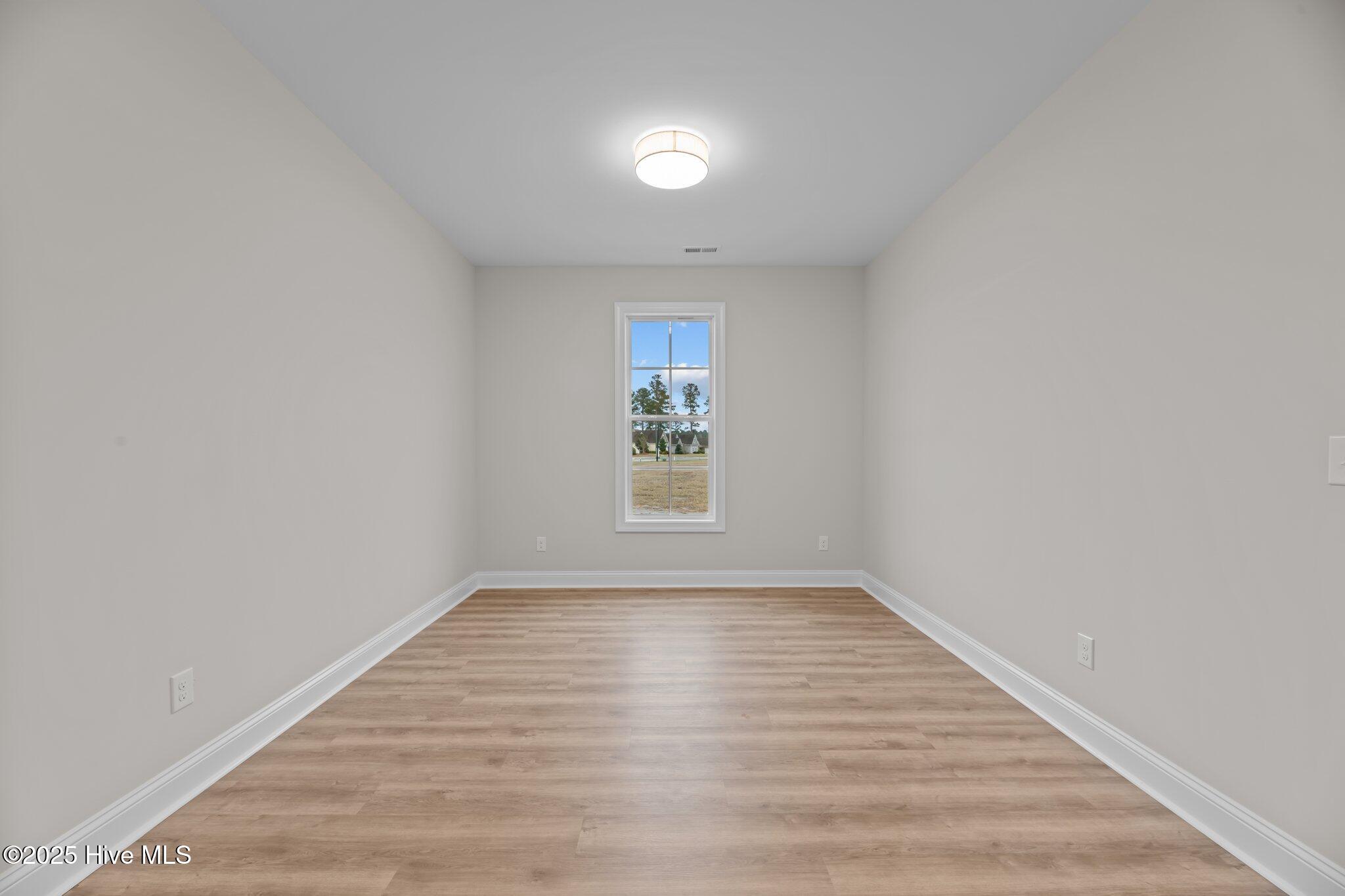 1009 Aston Way Property Photo 26