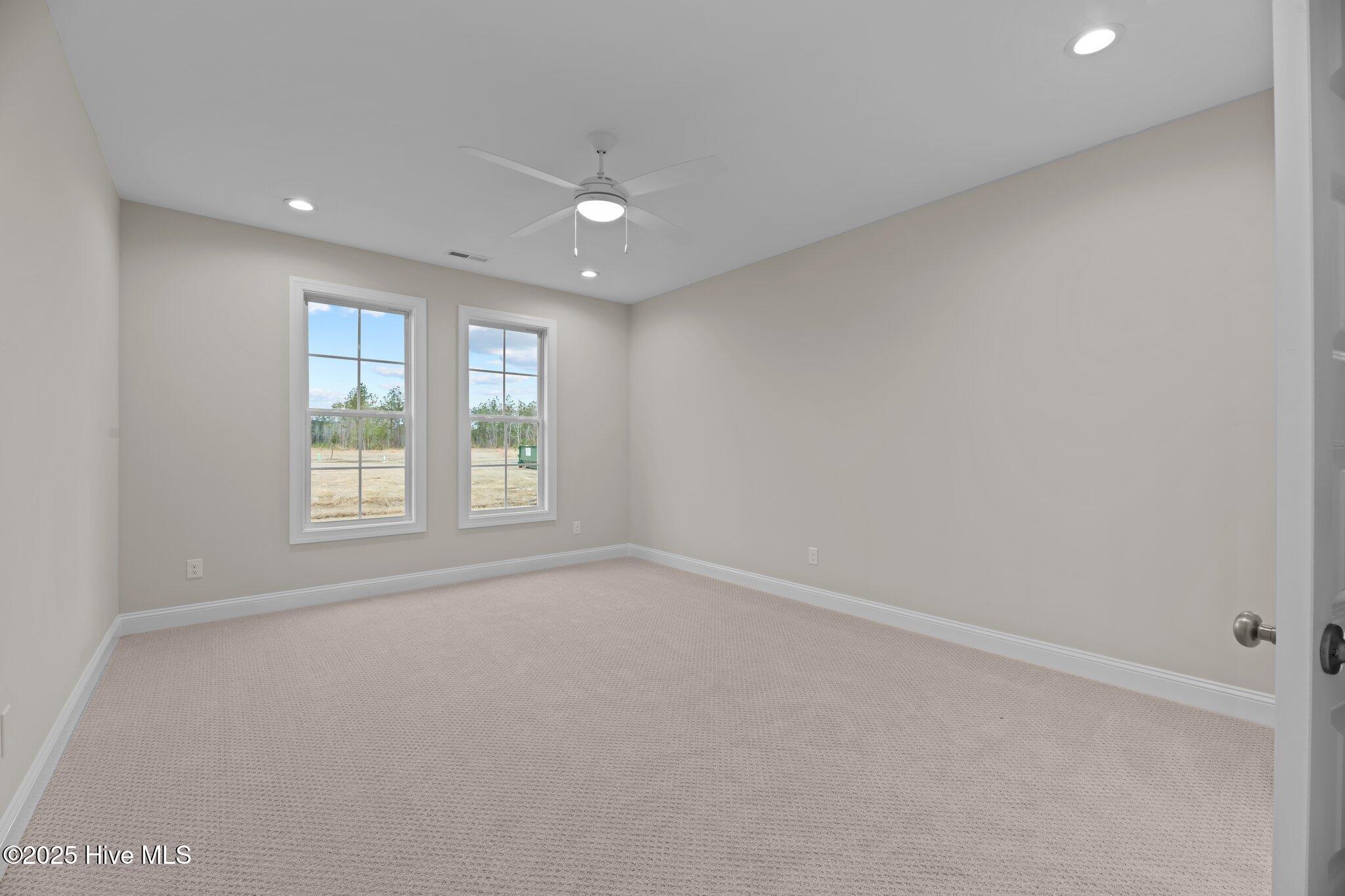 1009 Aston Way Property Photo 28