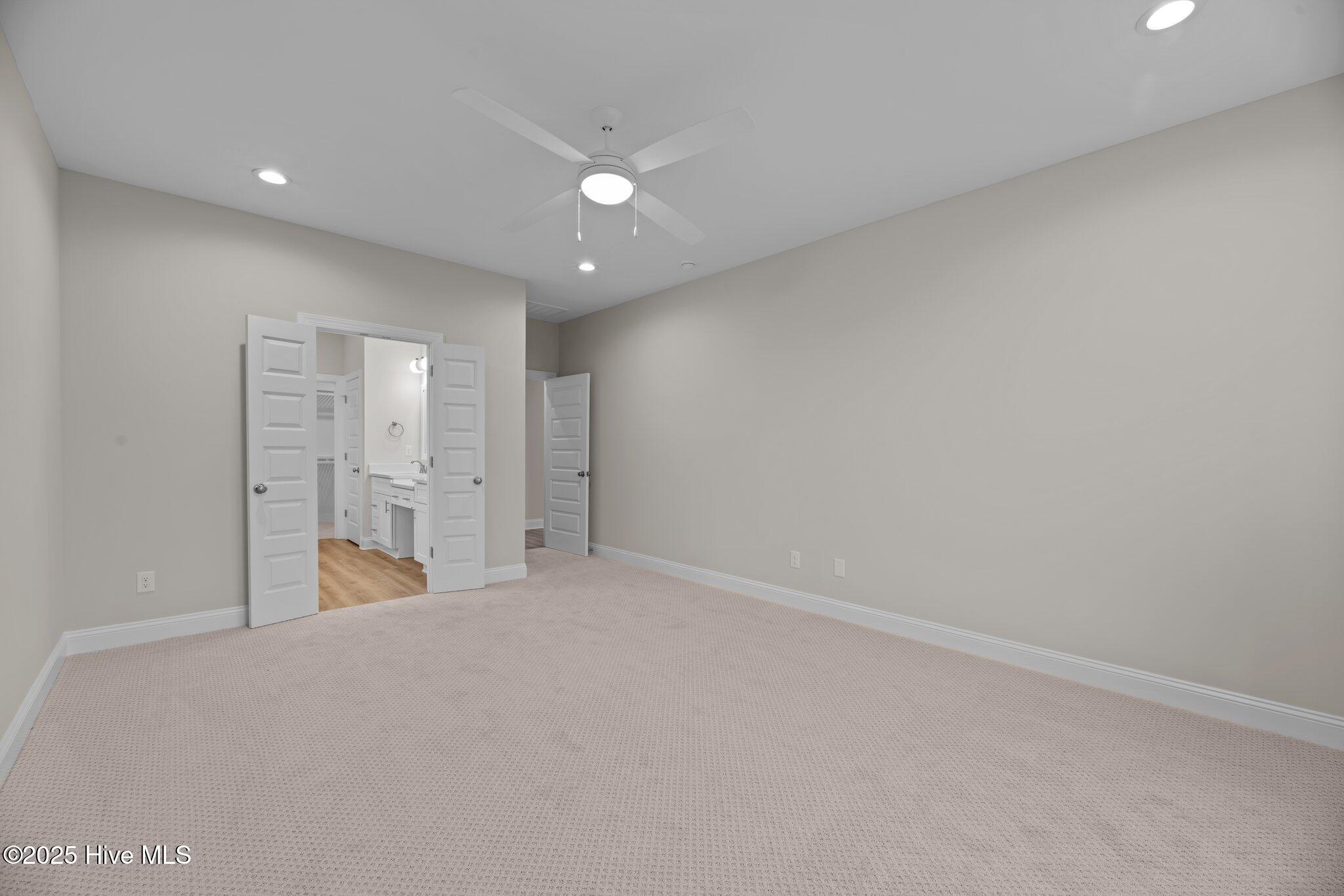 1009 Aston Way Property Photo 29