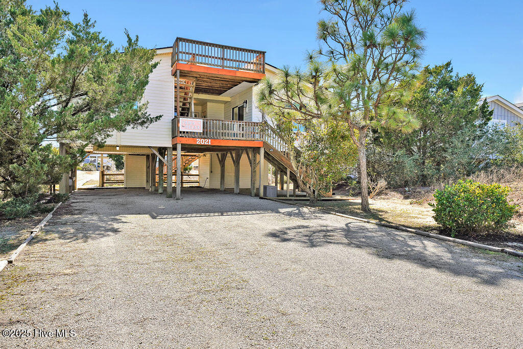 2021 W Dolphin Drive Property Photo